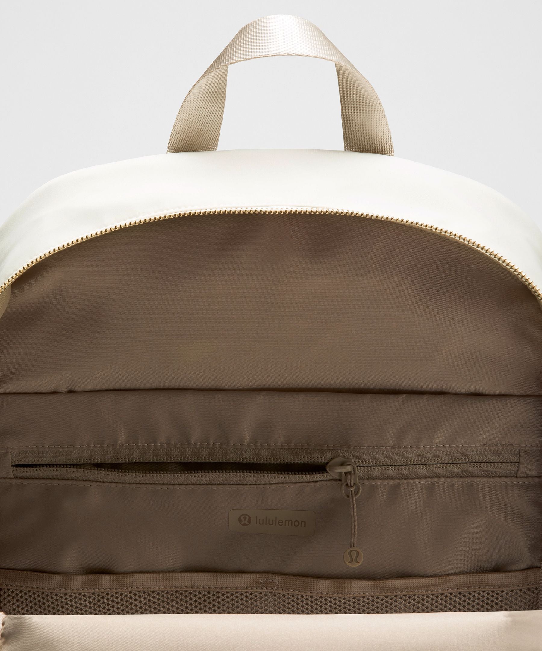 Lululemon Everywhere Backpack 22L *Metal Hardware