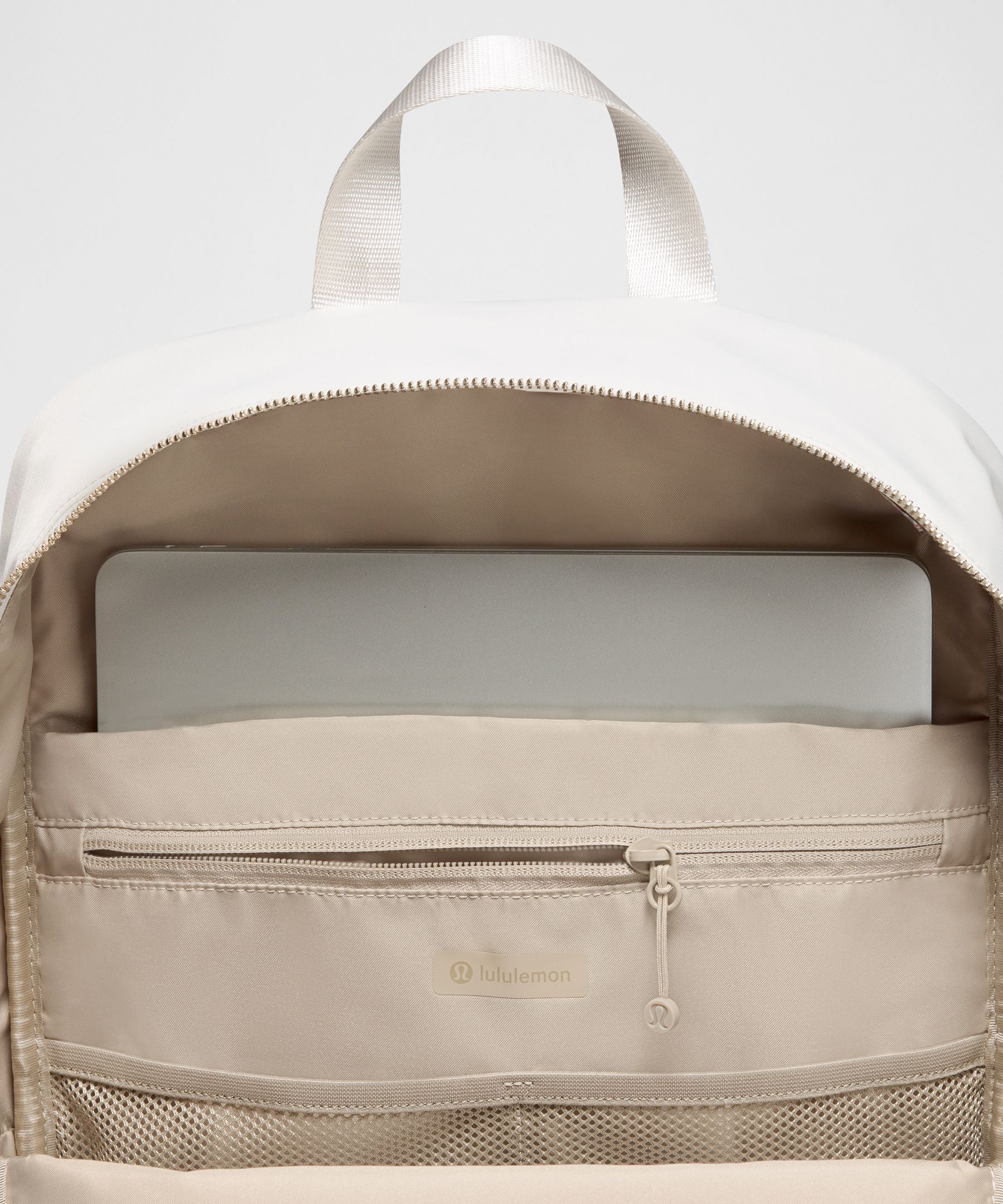 Lululemon Everywhere Backpack 22L *Metal Hardware