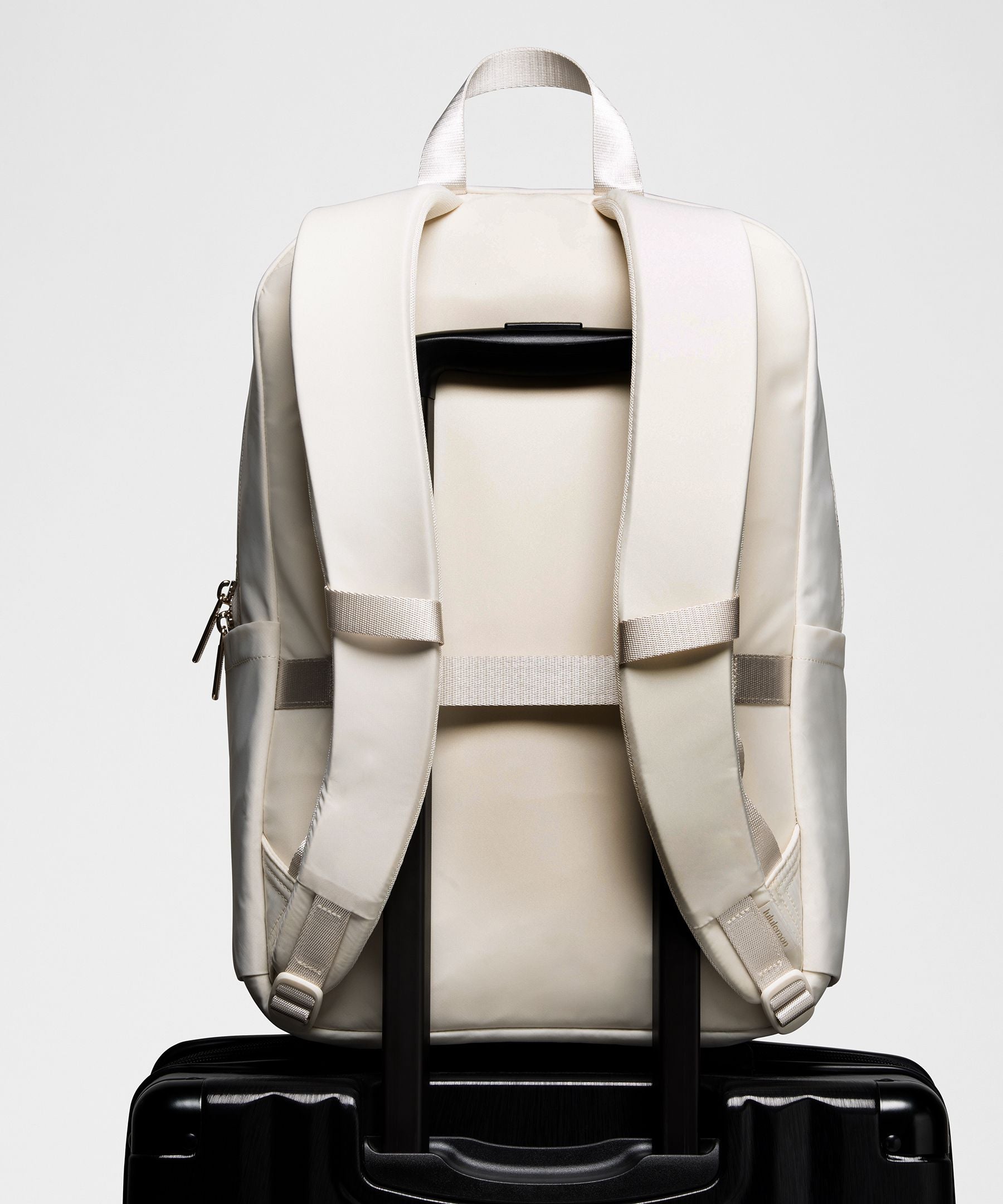 Lululemon Everywhere Backpack 22L *Metal Hardware