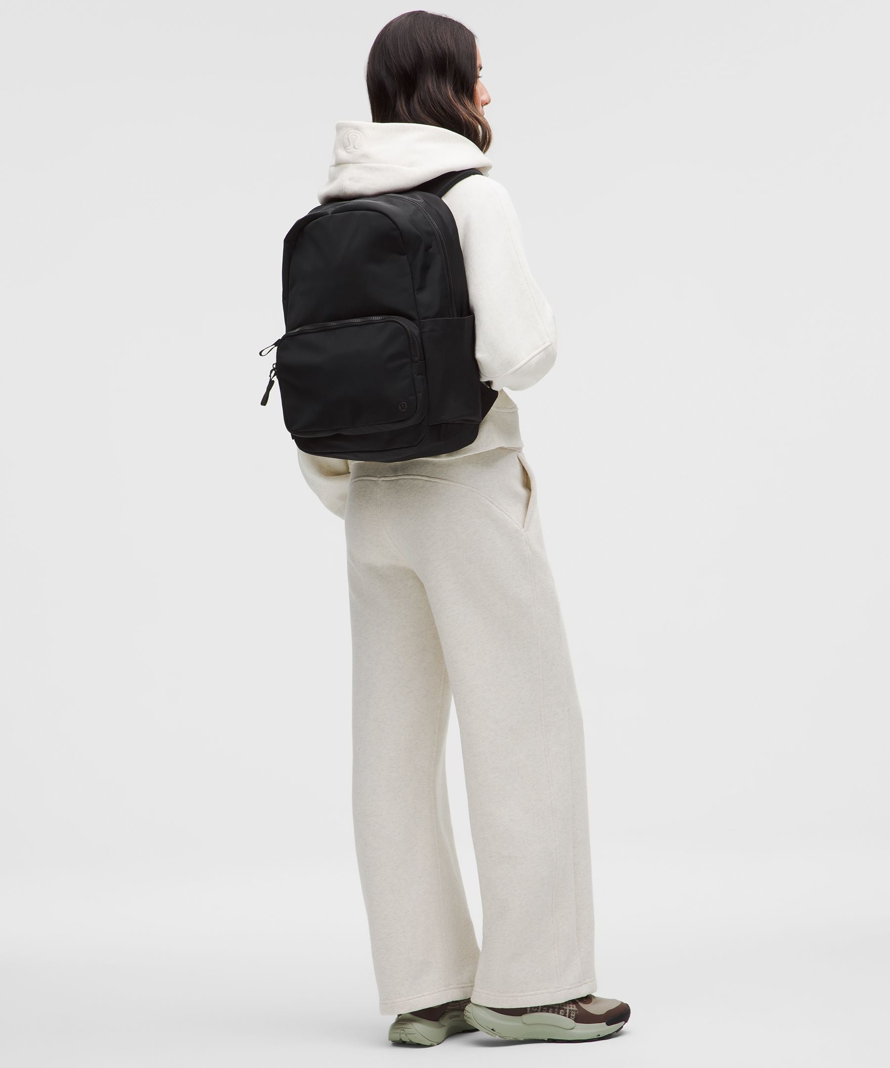 Lululemon Everywhere Backpack 22L