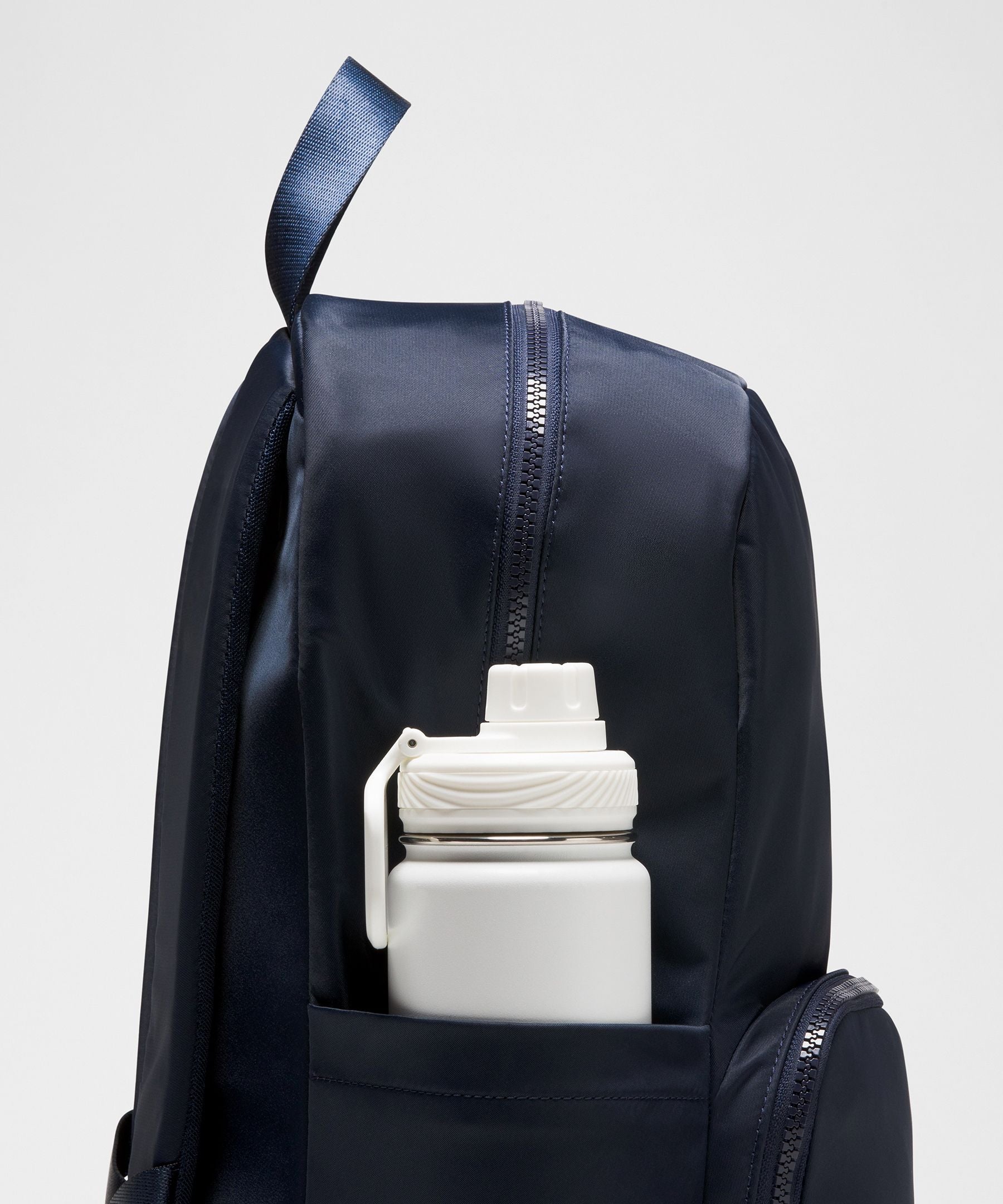 Lululemon Everywhere Backpack 22L