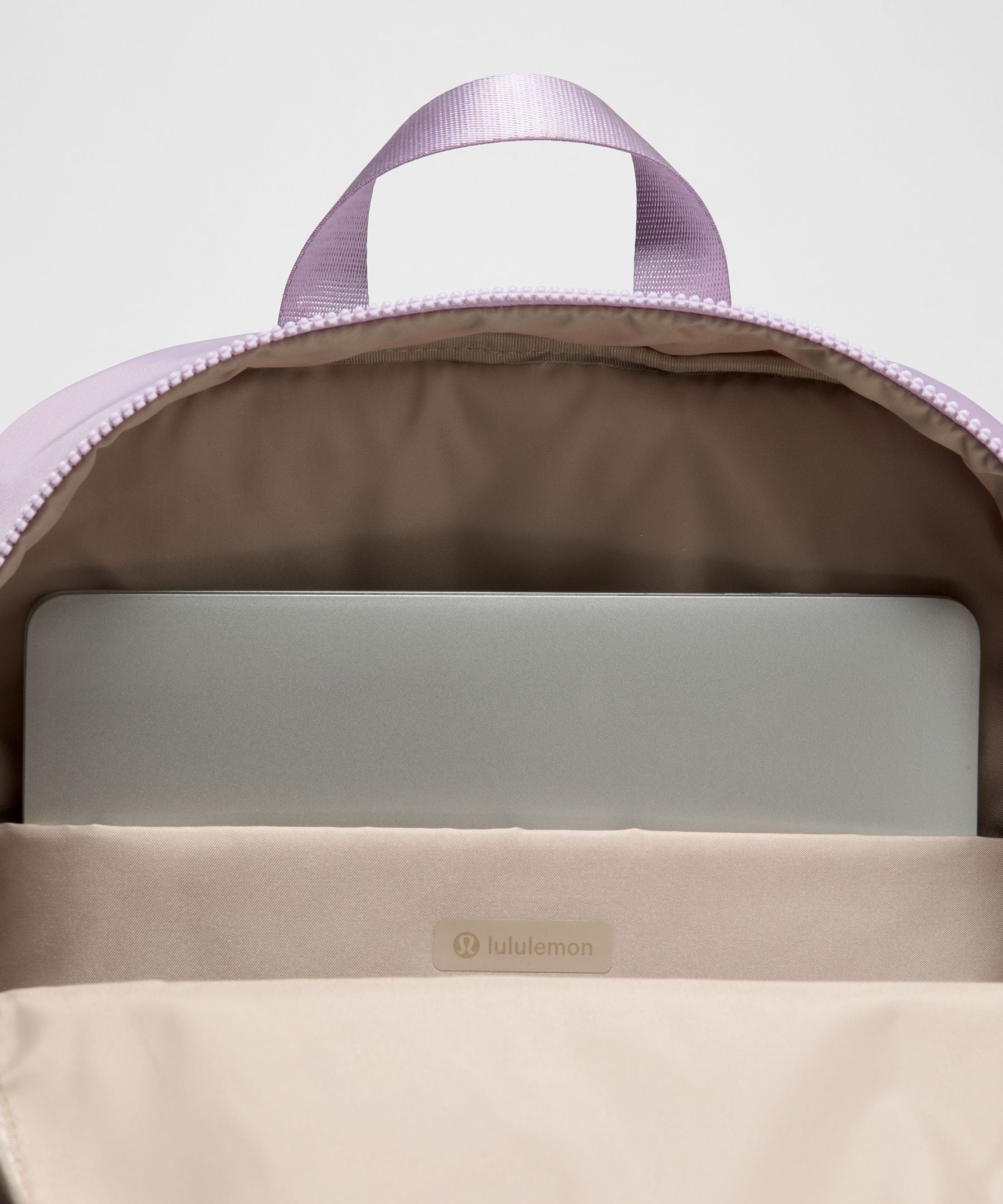 Lululemon Everywhere Backpack 22L