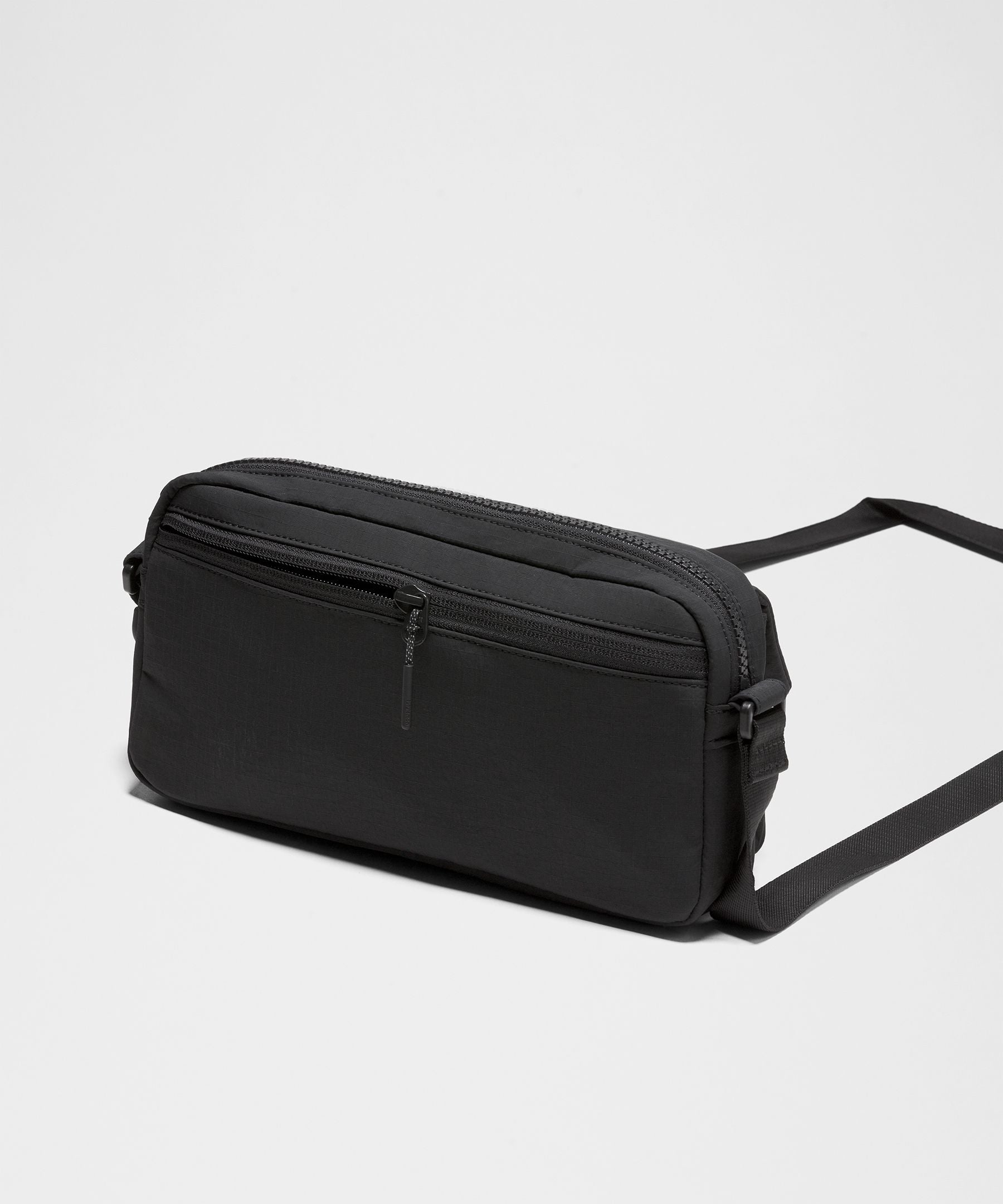 Lululemon Multi-Pocket Crossbody Bag 2.5L