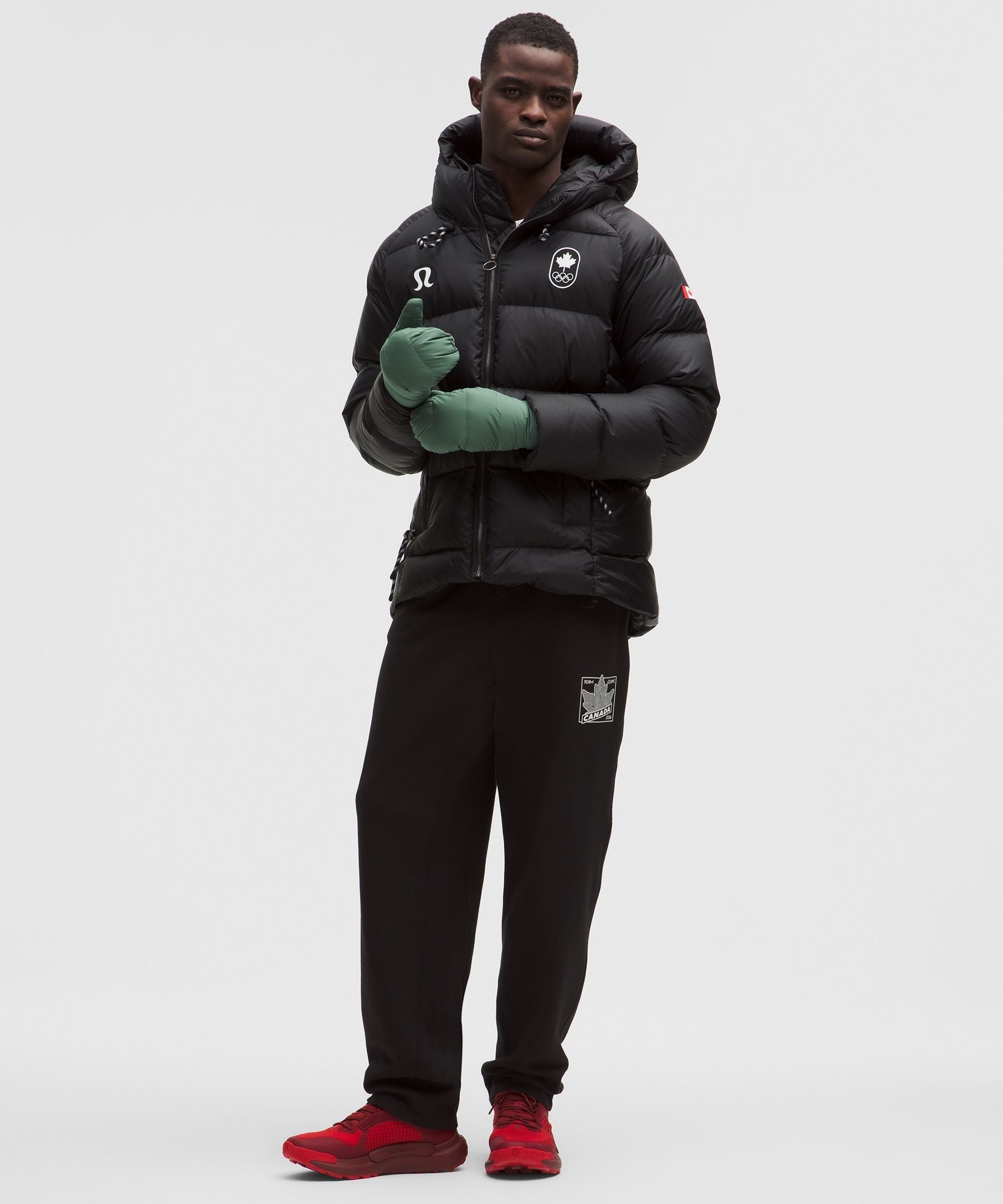 Lululemon Team Canada Wunder Puff Mittens *COC Logo