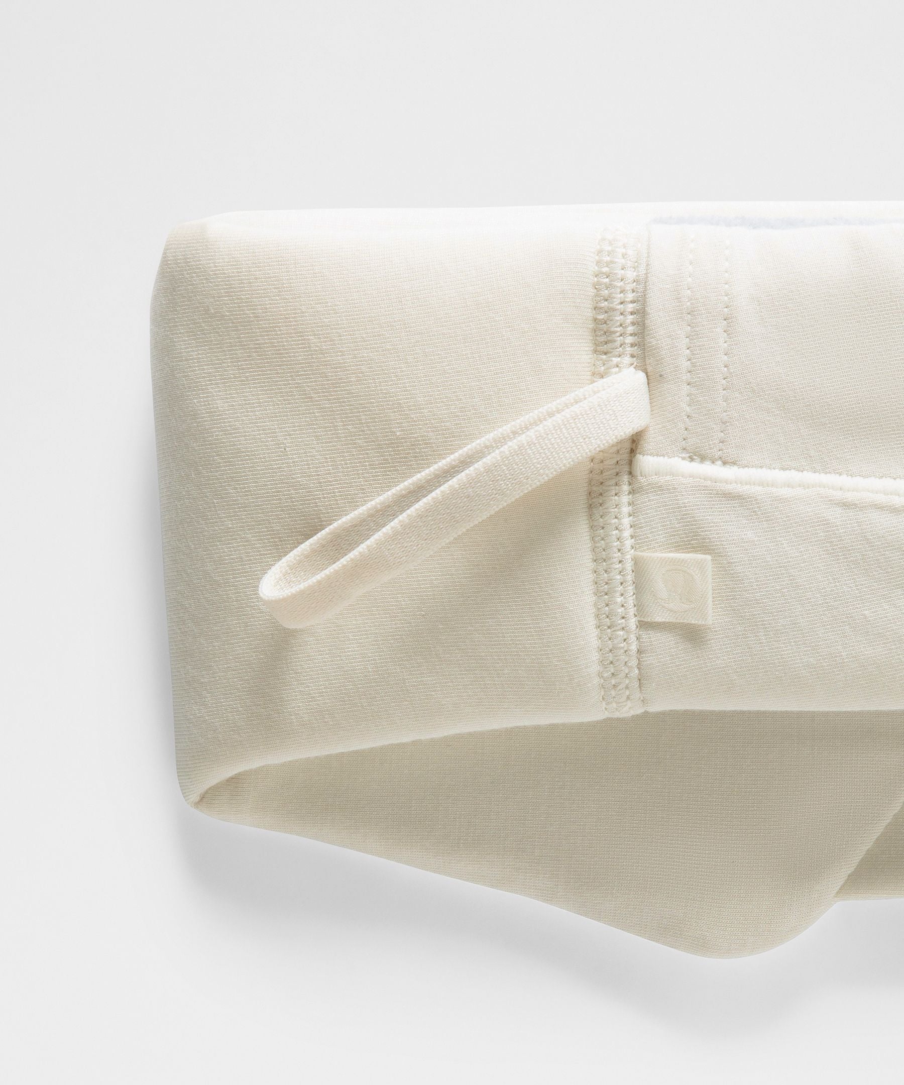 Lululemon Rest and Restore Eye Mask