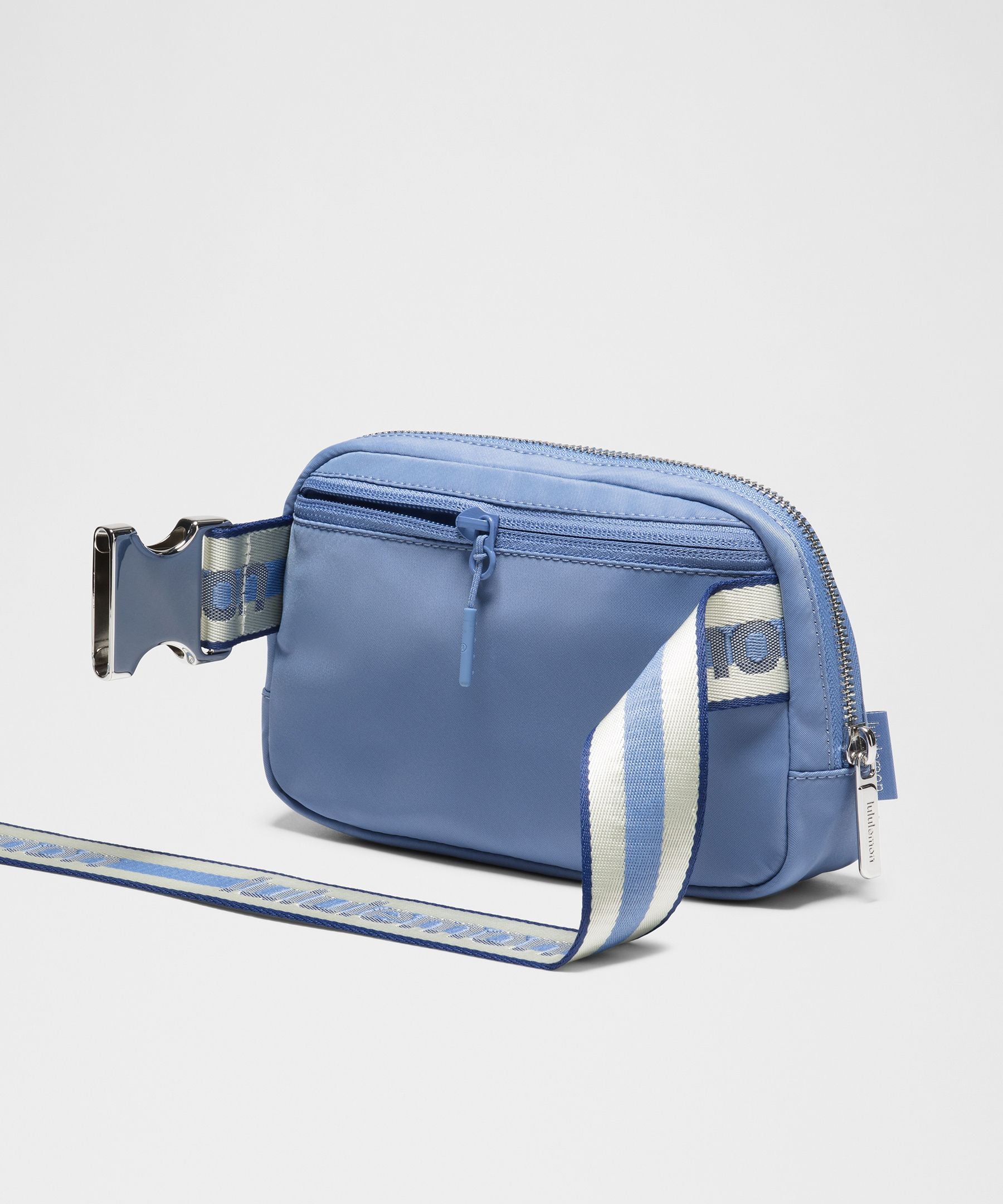 Lululemon Everywhere Belt Bag 1L *Striped Wordmark