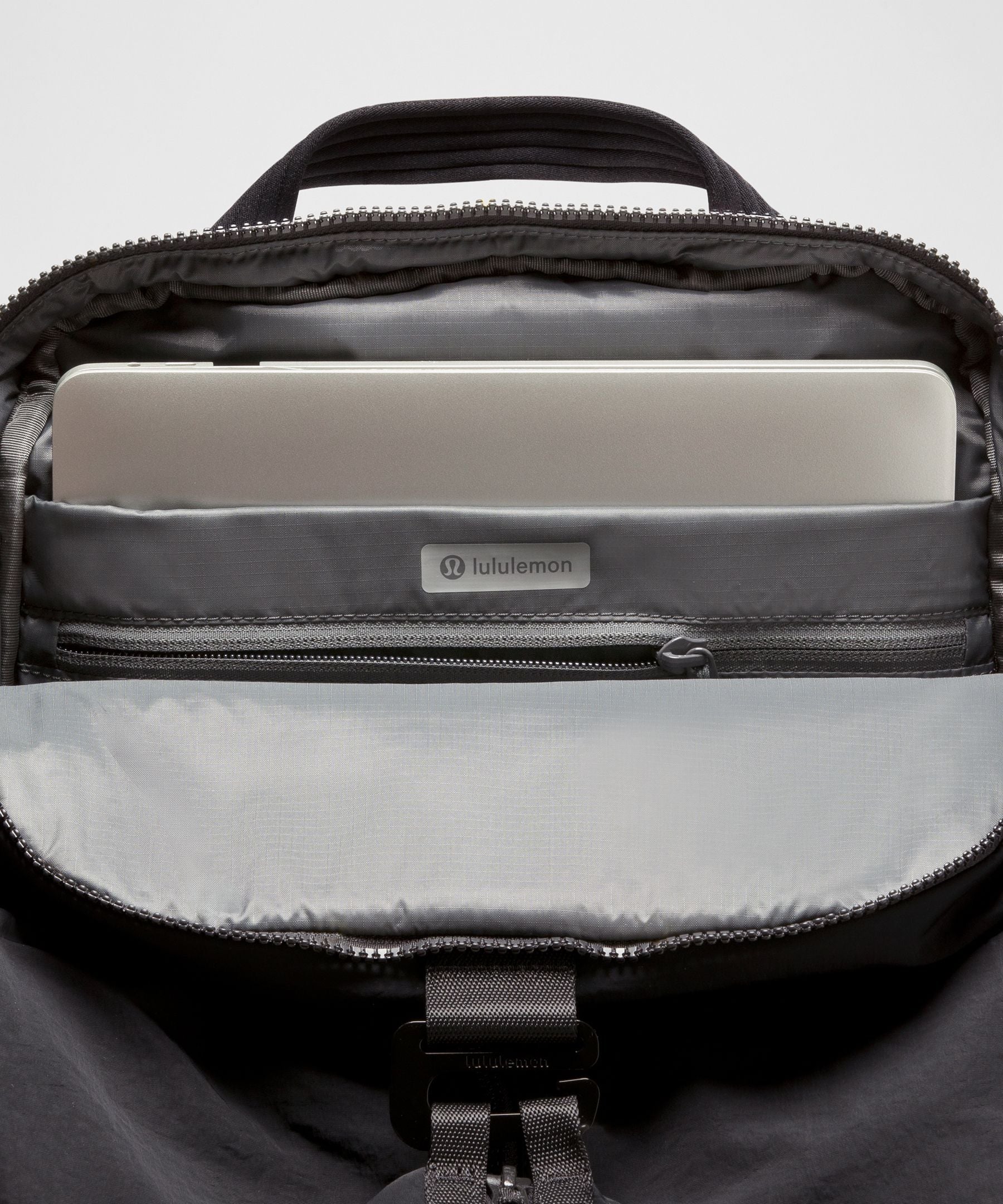 Lululemon 3-in-1 Gym Duffle Bag Large 35L