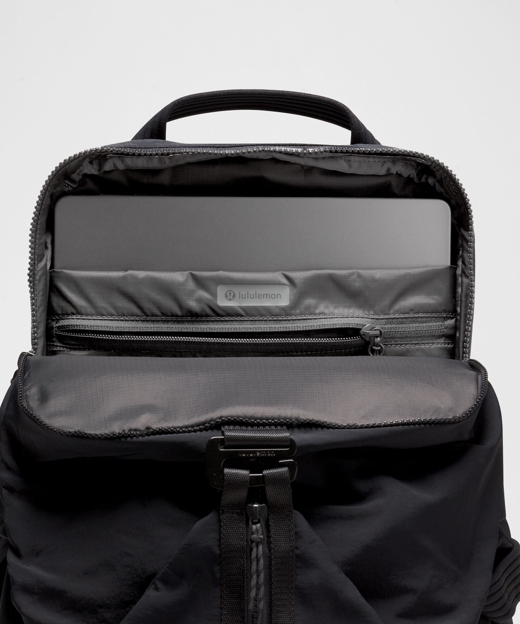 Lululemon 3-in-1 Gym Duffle Bag Large 35L