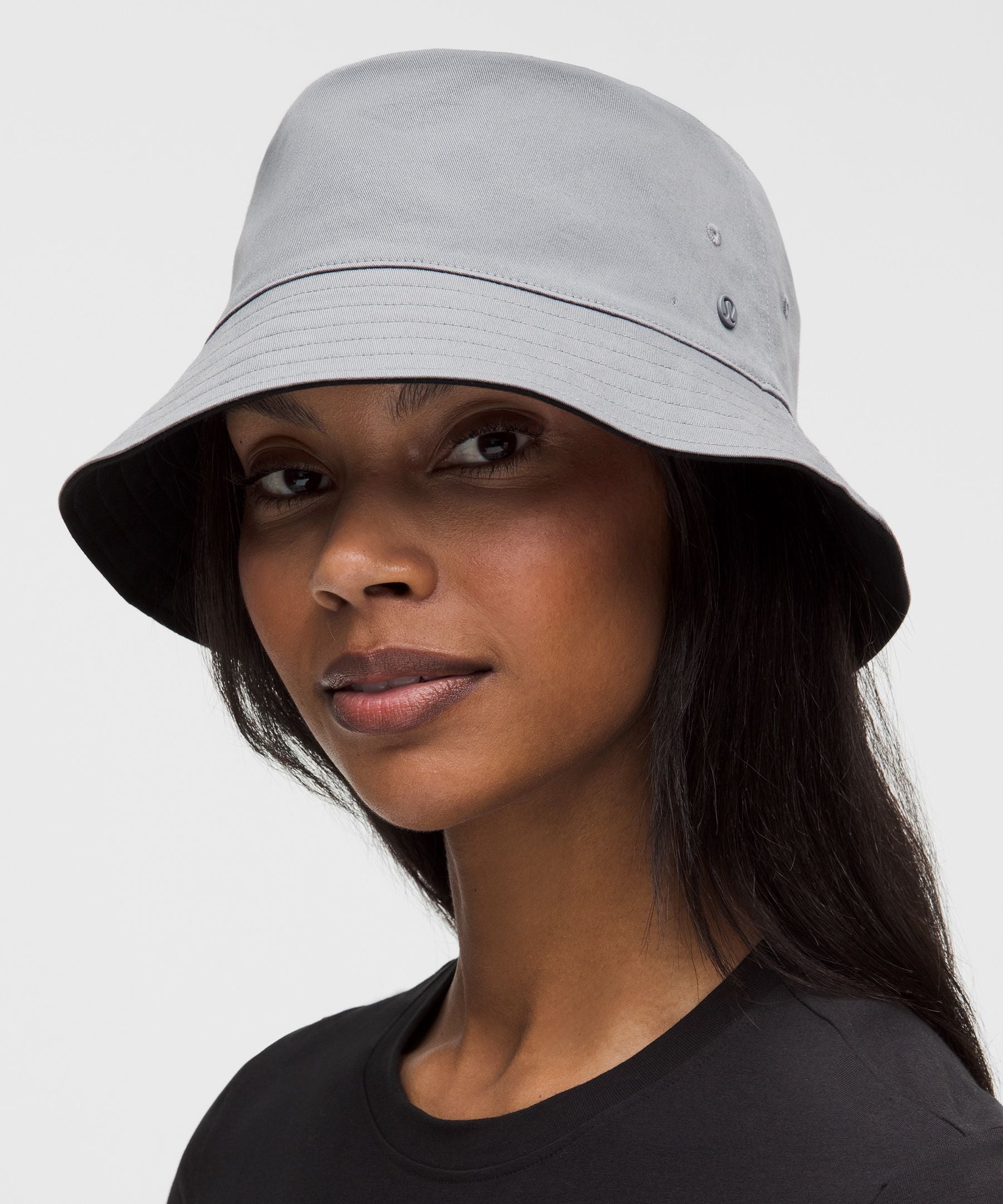 #color_black/solar-grey