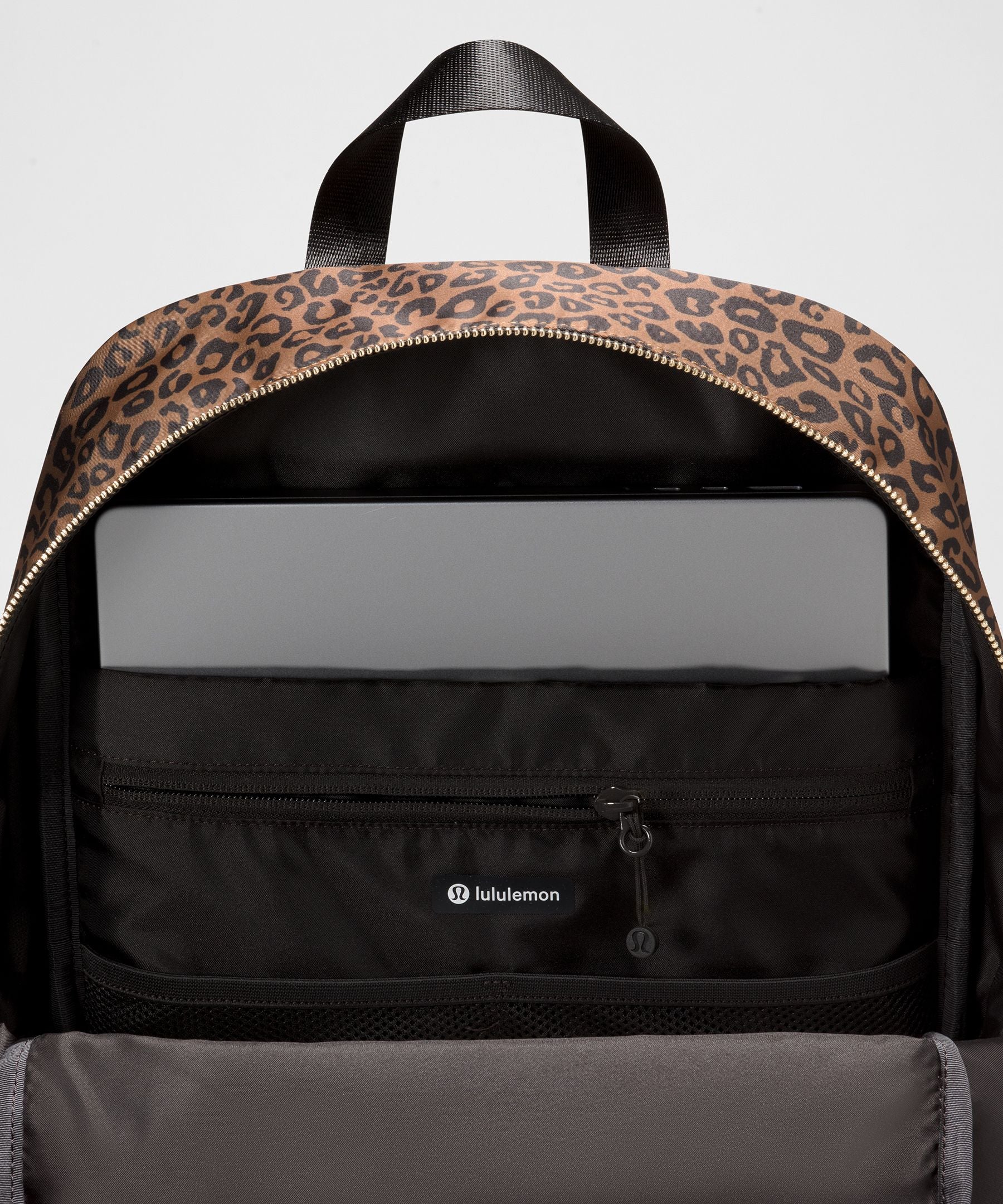 Lululemon Everywhere Backpack 22L *Metal Hardware