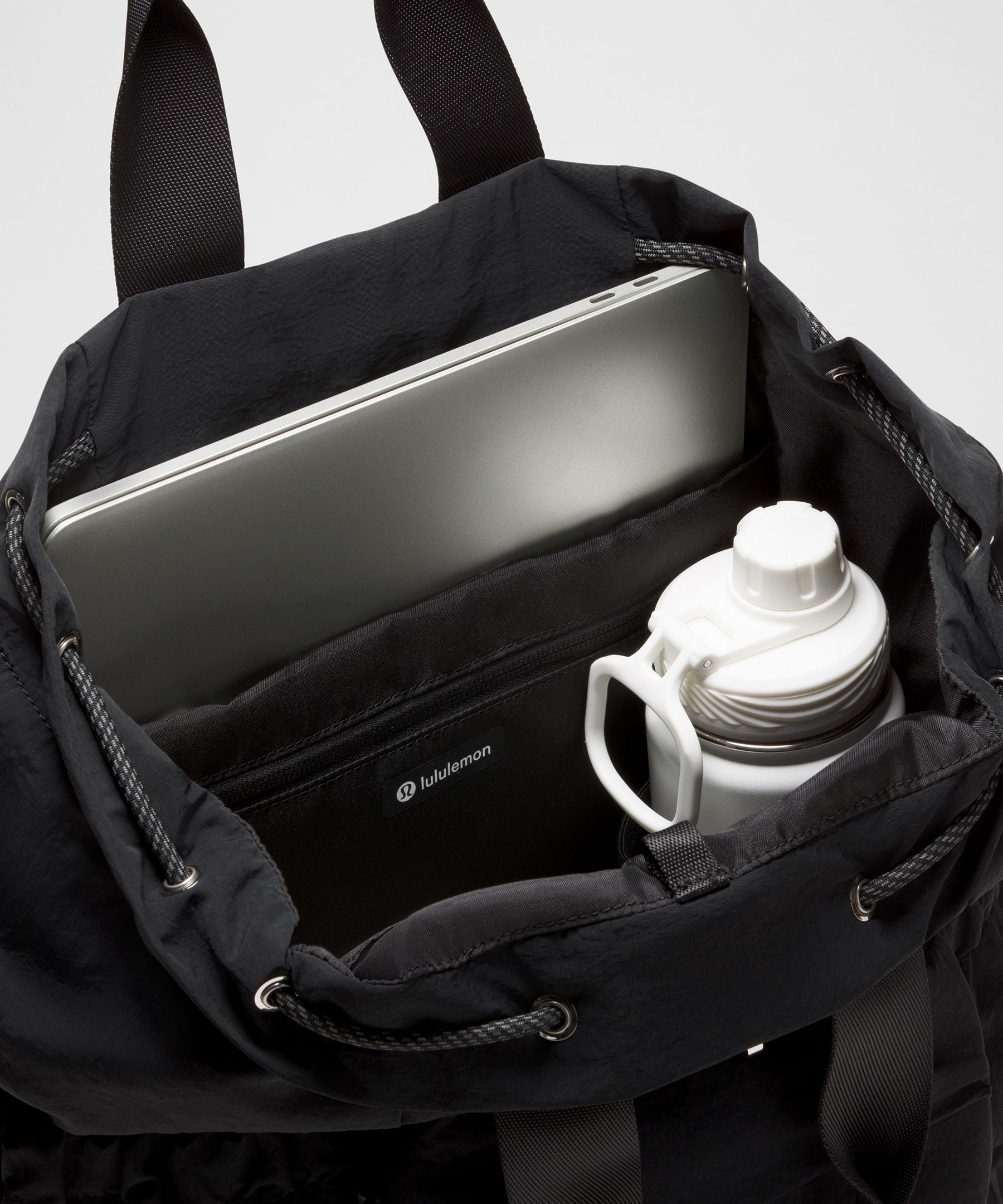Lululemon 2-in-1 Drawstring Bucket Bag