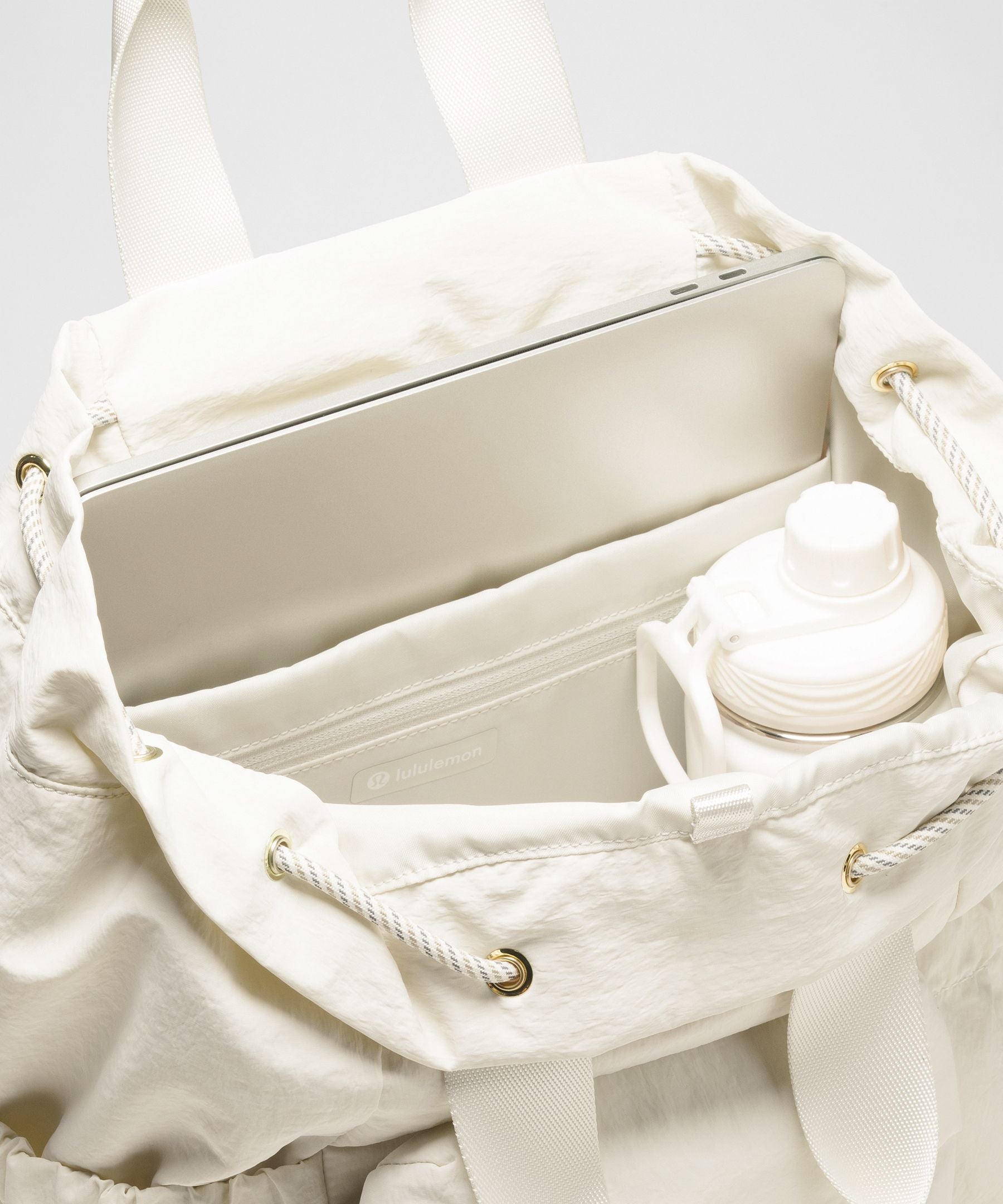 Lululemon 2-in-1 Drawstring Bucket Bag