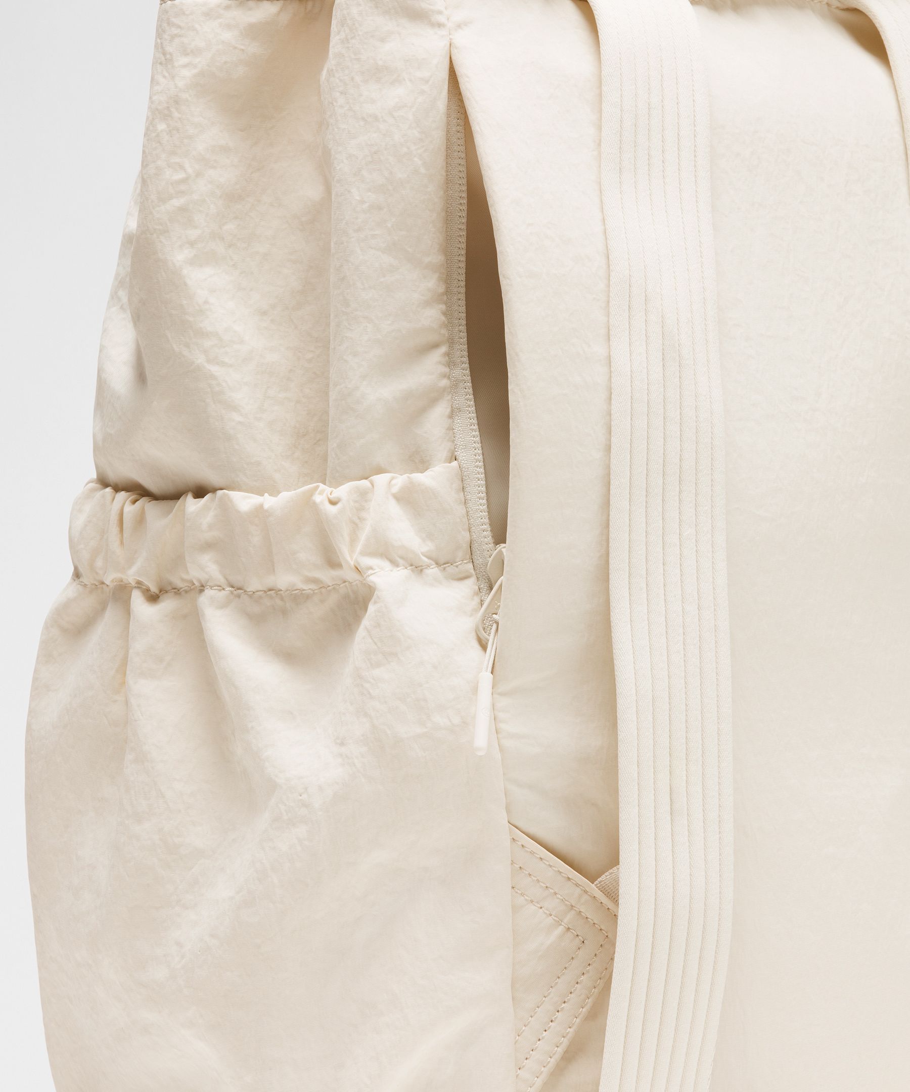 Lululemon 2-in-1 Drawstring Bucket Bag