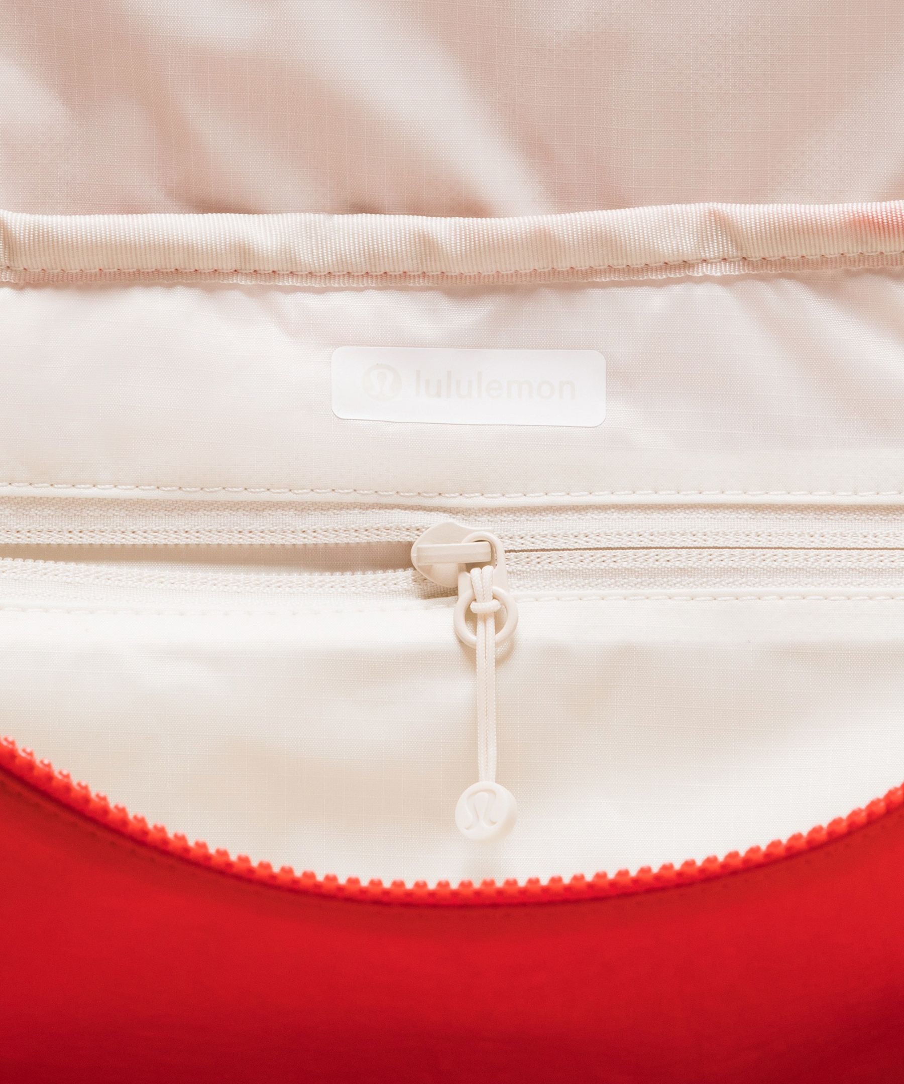 Lululemon 3-in-1 Gym Duffle Bag 30L