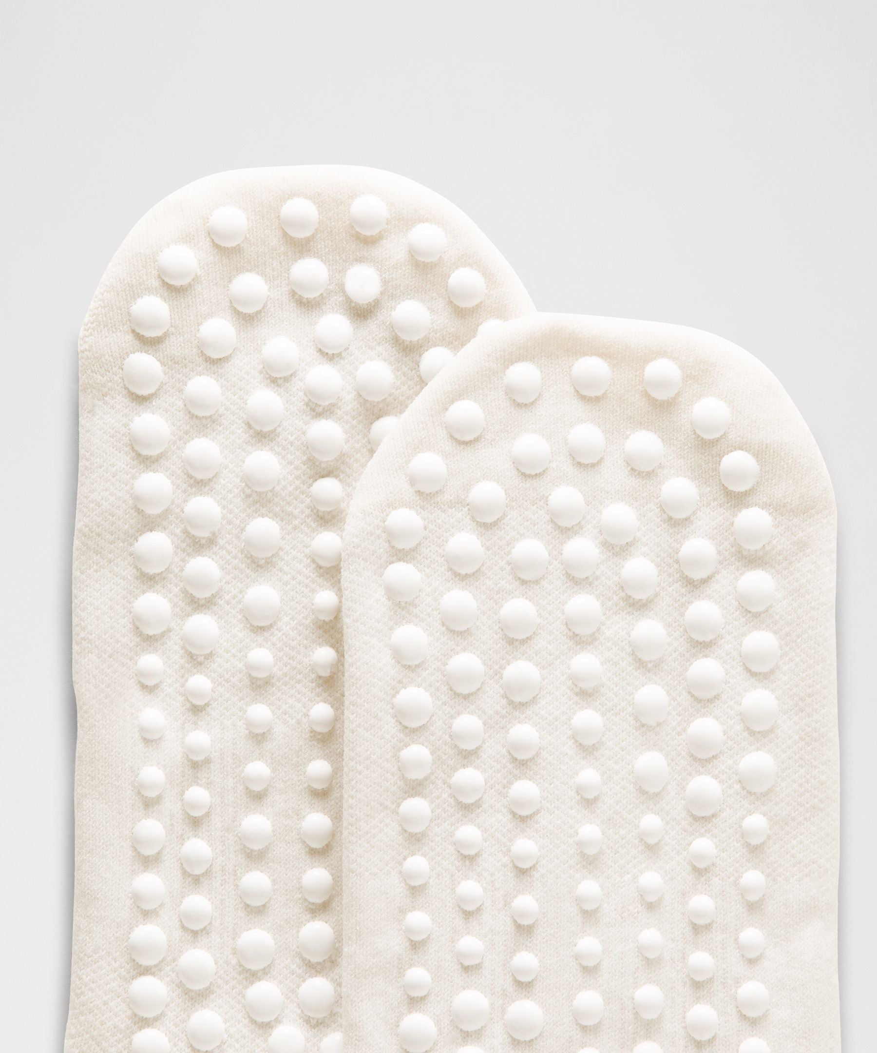 Lululemon Unisex Find Your Balance Grip Quarter Socks