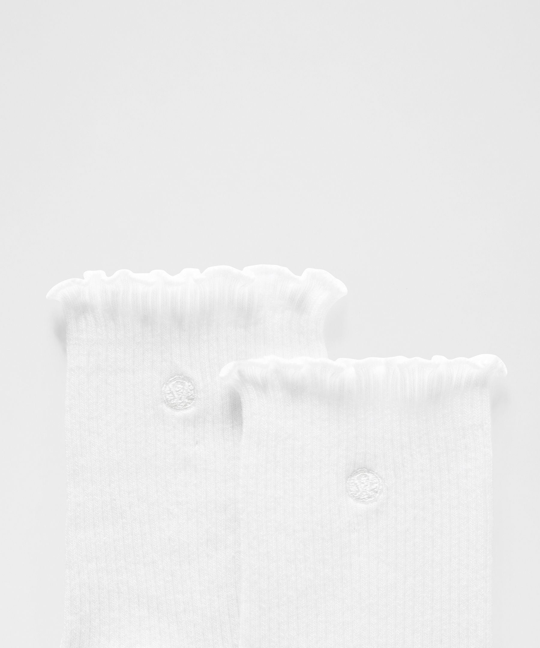 #color_white/white/white