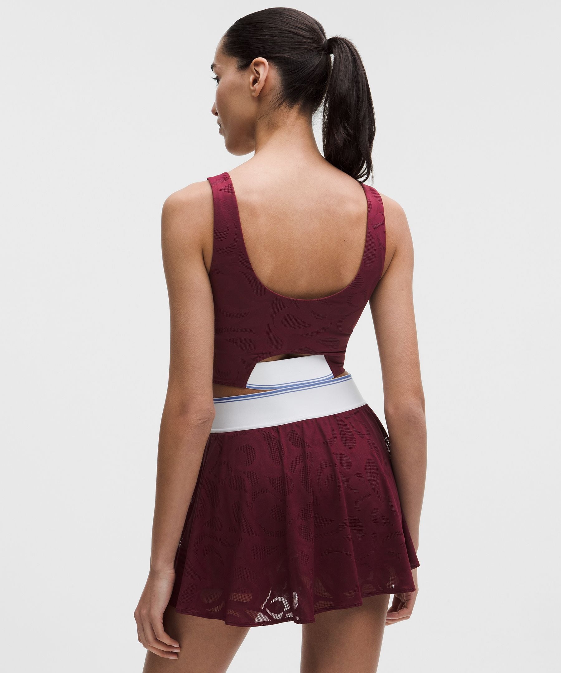 #color_burgundy-bay