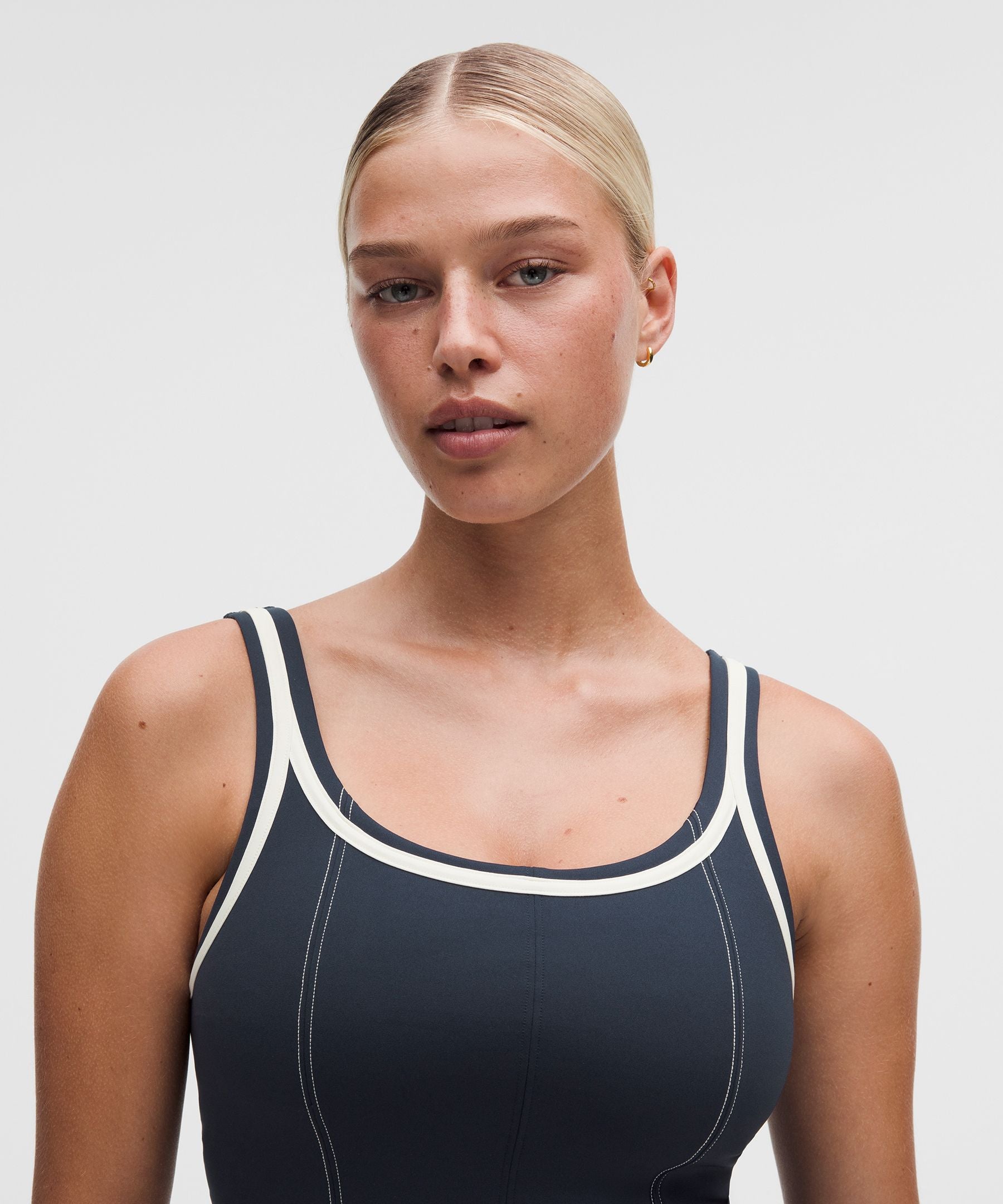 Lululemon Women's Glow Up Tank Top Medium Support, C/D Cup *Pipe Detail