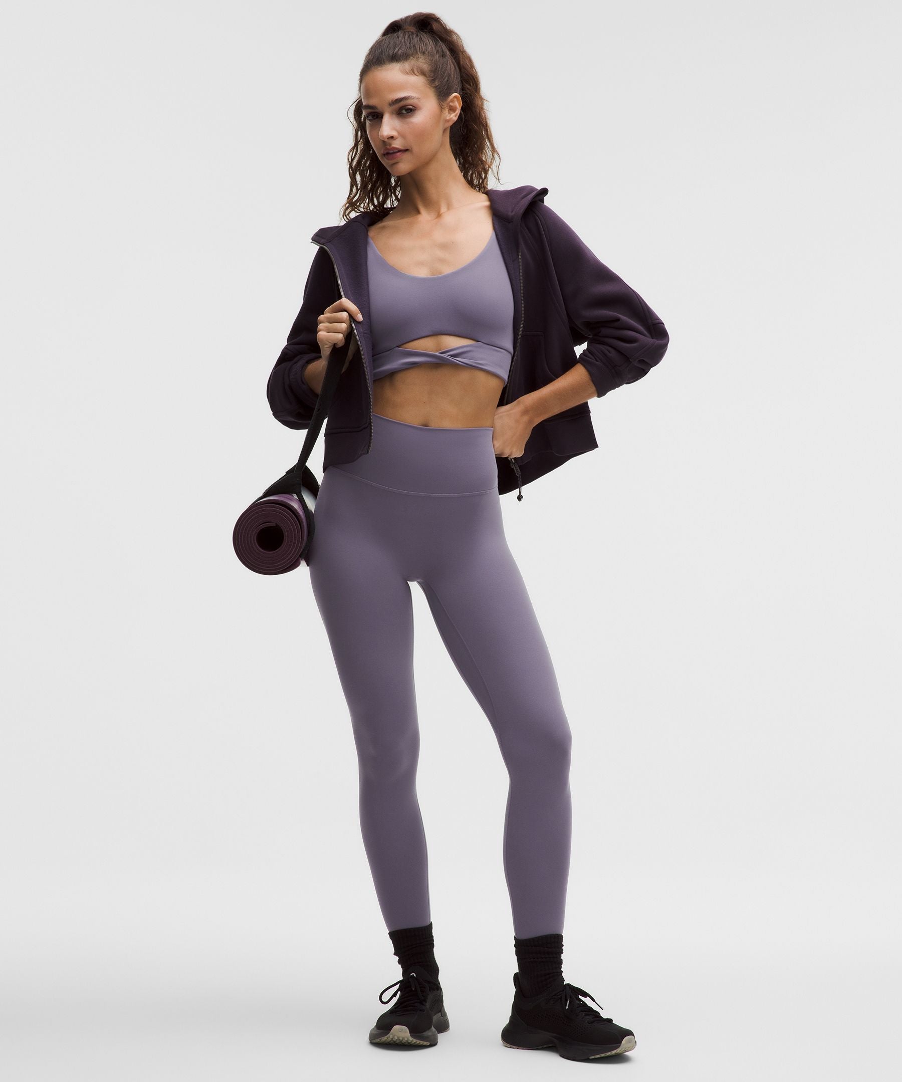 Lululemon Nulu Twist-Front Scoop-Neck Bra *Light Support, B/C Cup