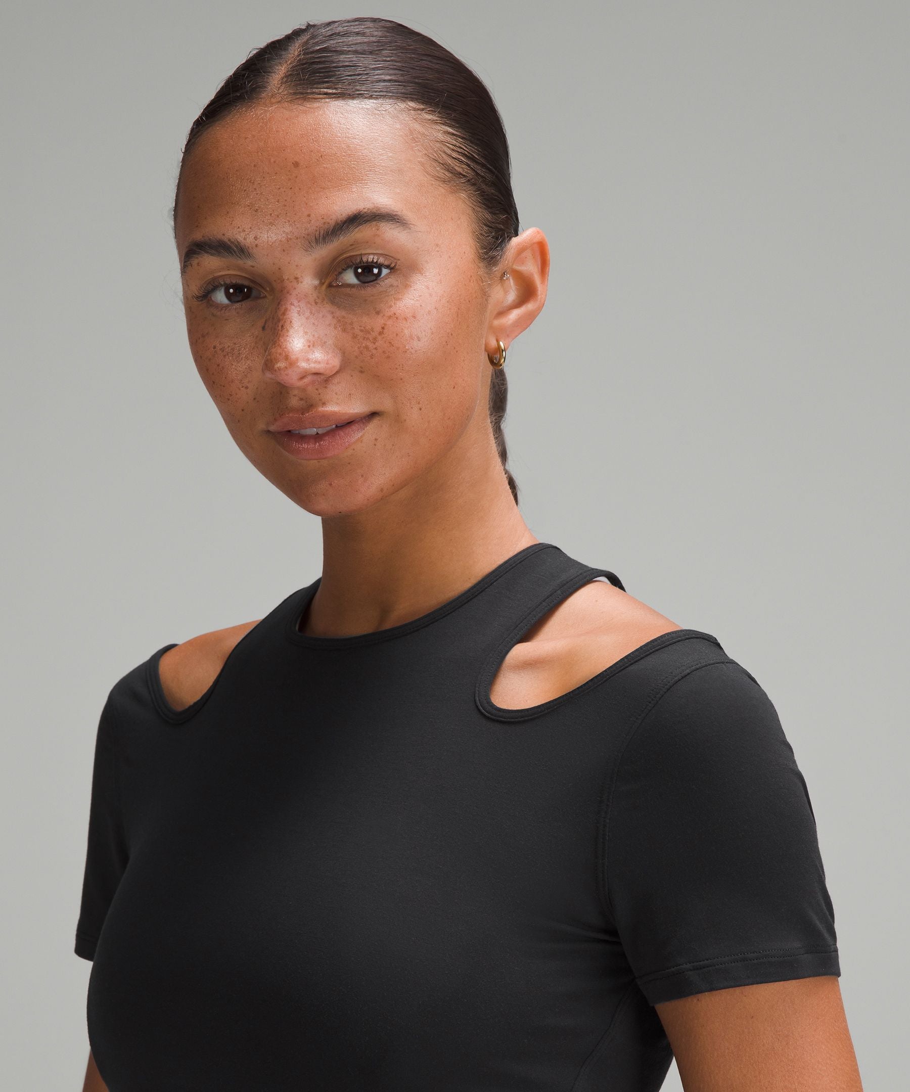 Lululemon Women's Shoulder Cut-Out Yoga T-Shirt