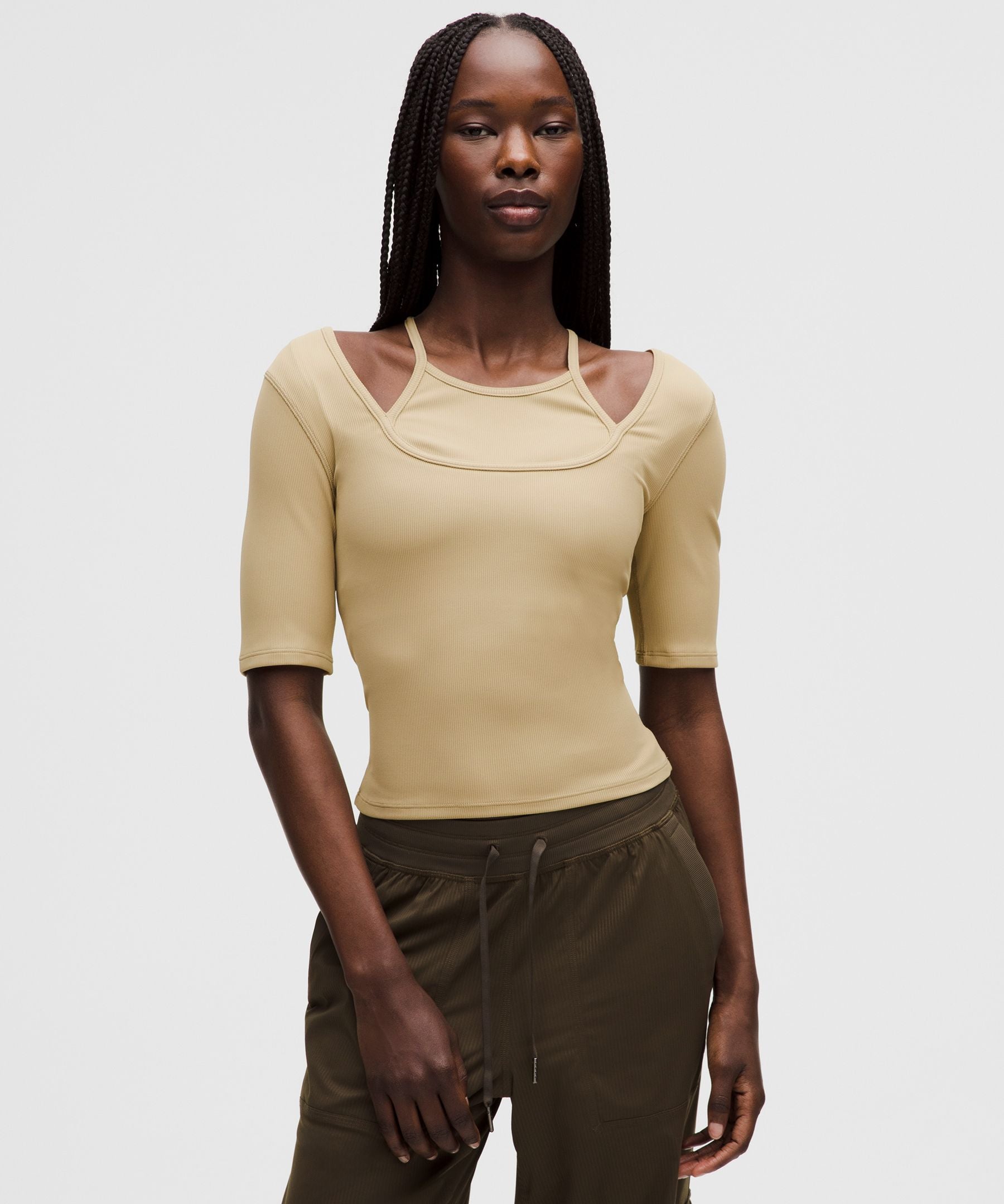 #color_compass-khaki