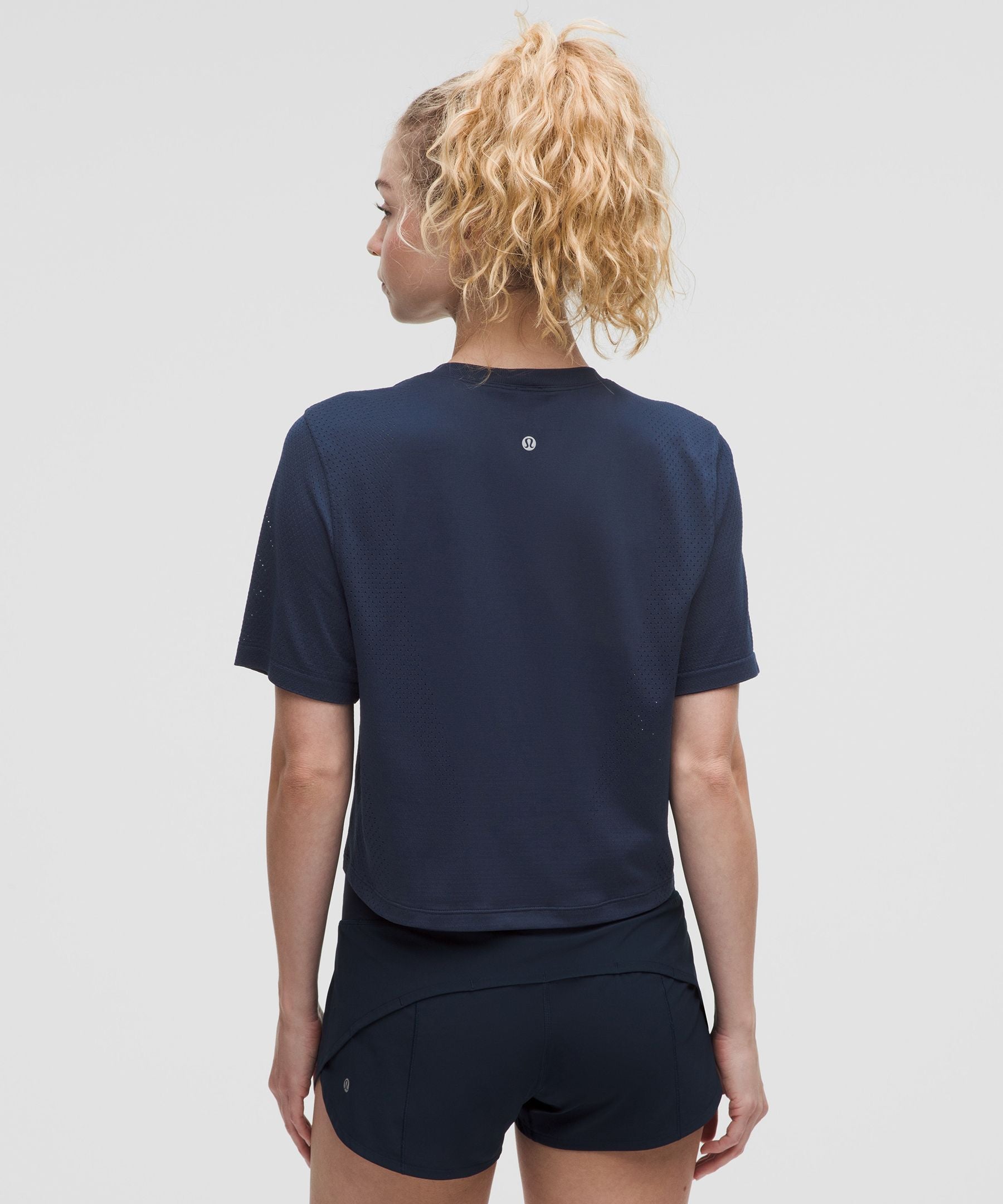 Lululemon Women's Swiftly High-Low Cropped Short-Sleeve Shirt