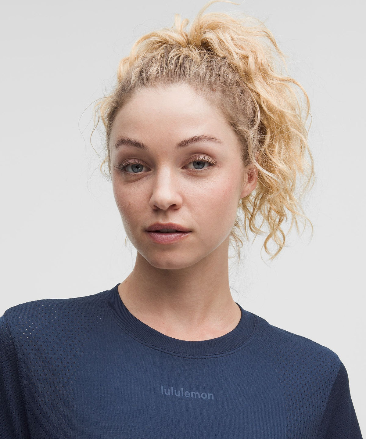 Lululemon Women's Swiftly High-Low Cropped Short-Sleeve Shirt
