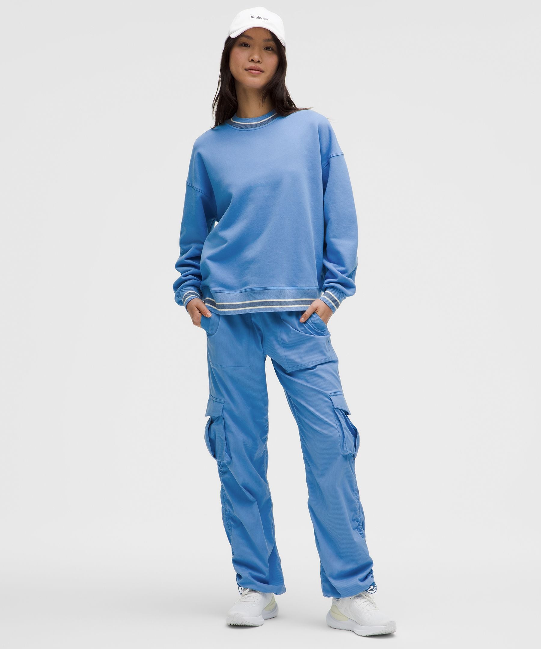 #color_pool-party/light-ivory