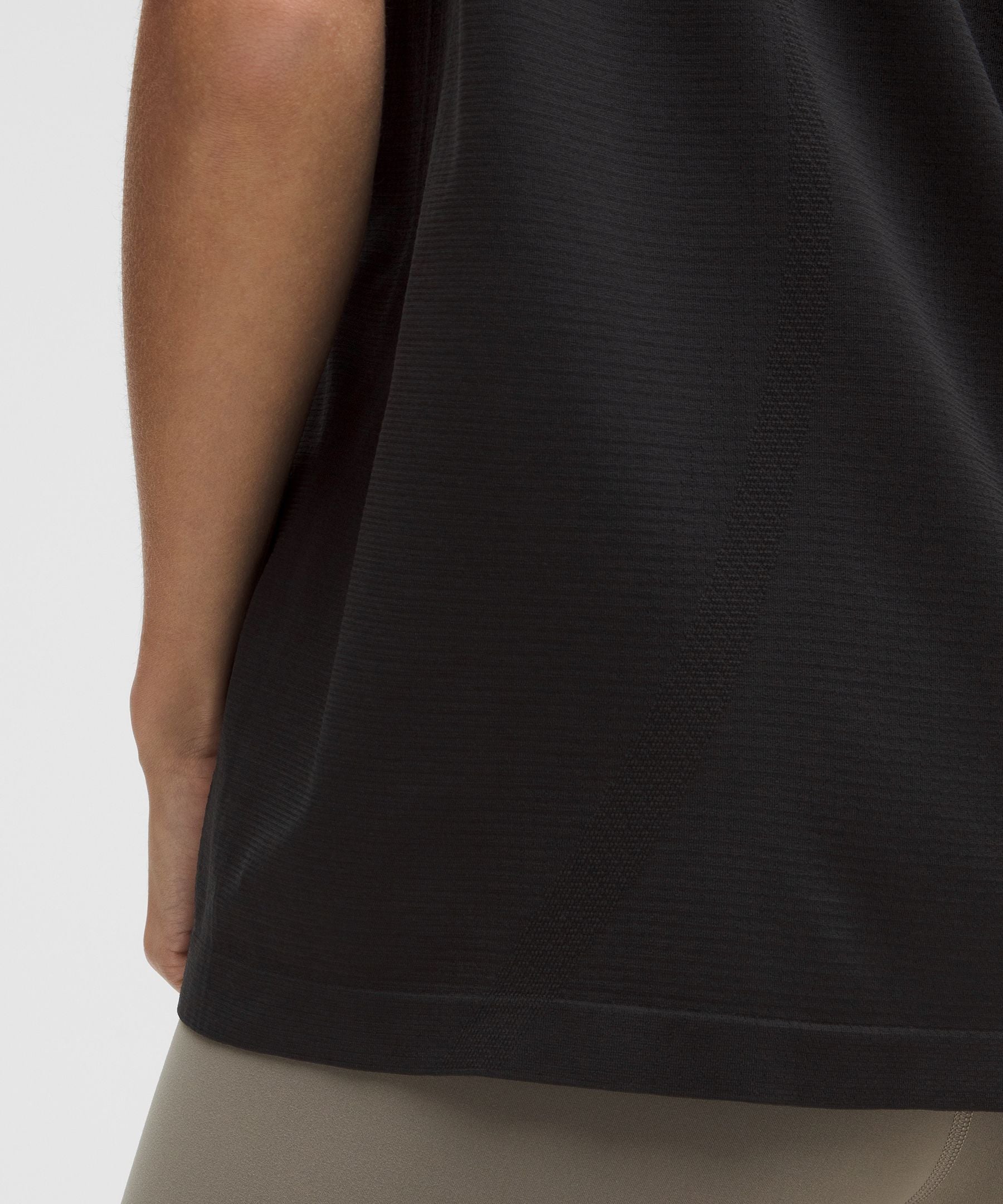 Lululemon Women's Swiftly Relaxed Short-Sleeve Shirt Hip Length *Updated Fit