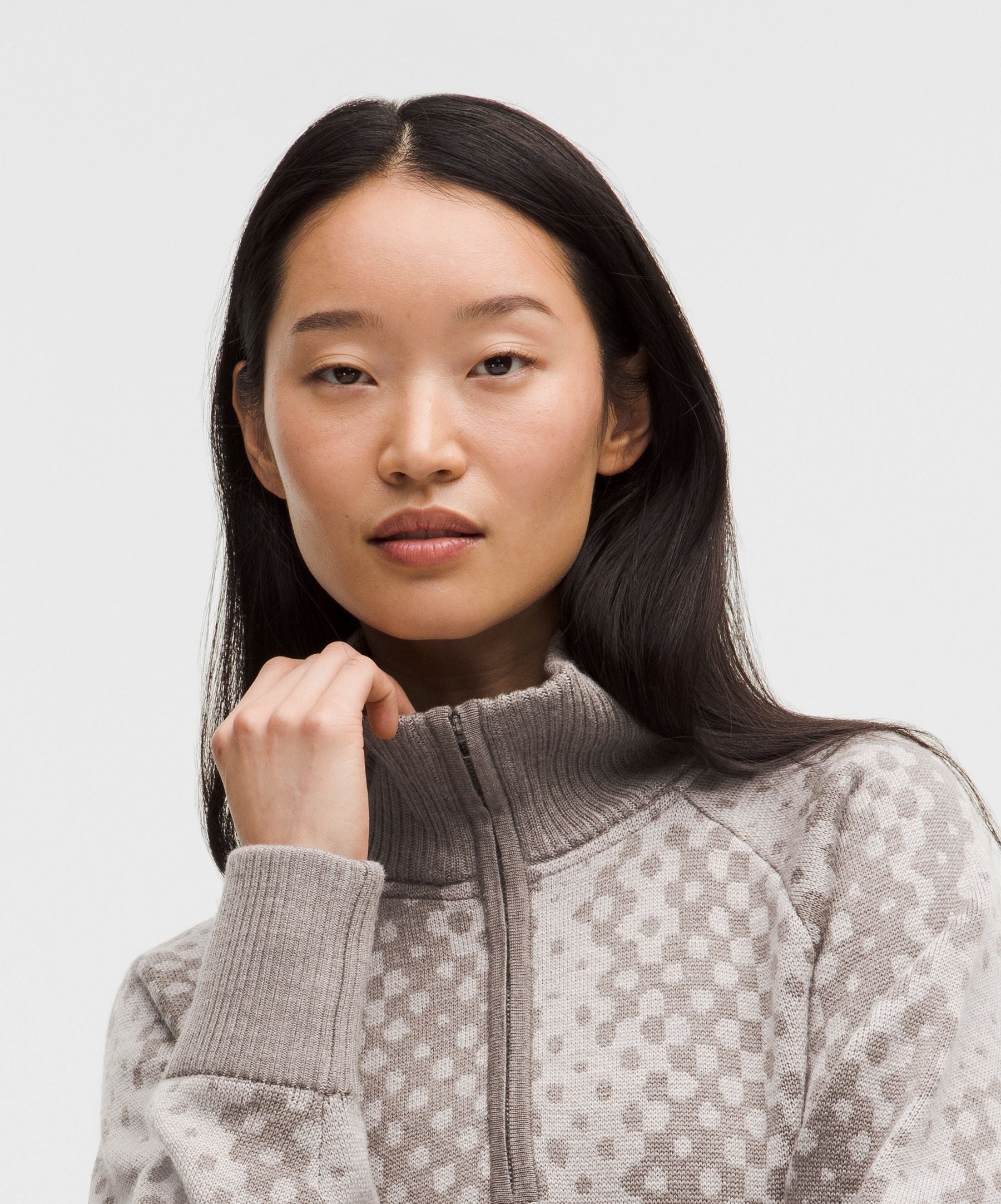 #color_from-afar-knit-jacquard-sheer-oak-muli