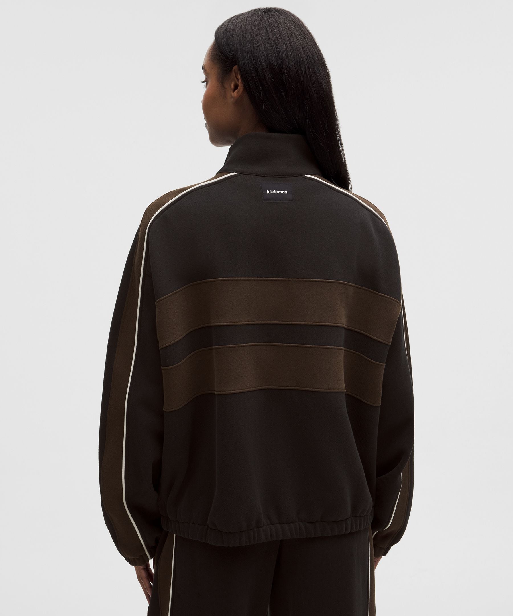 #color_black/walnut-crunch/light-ivory