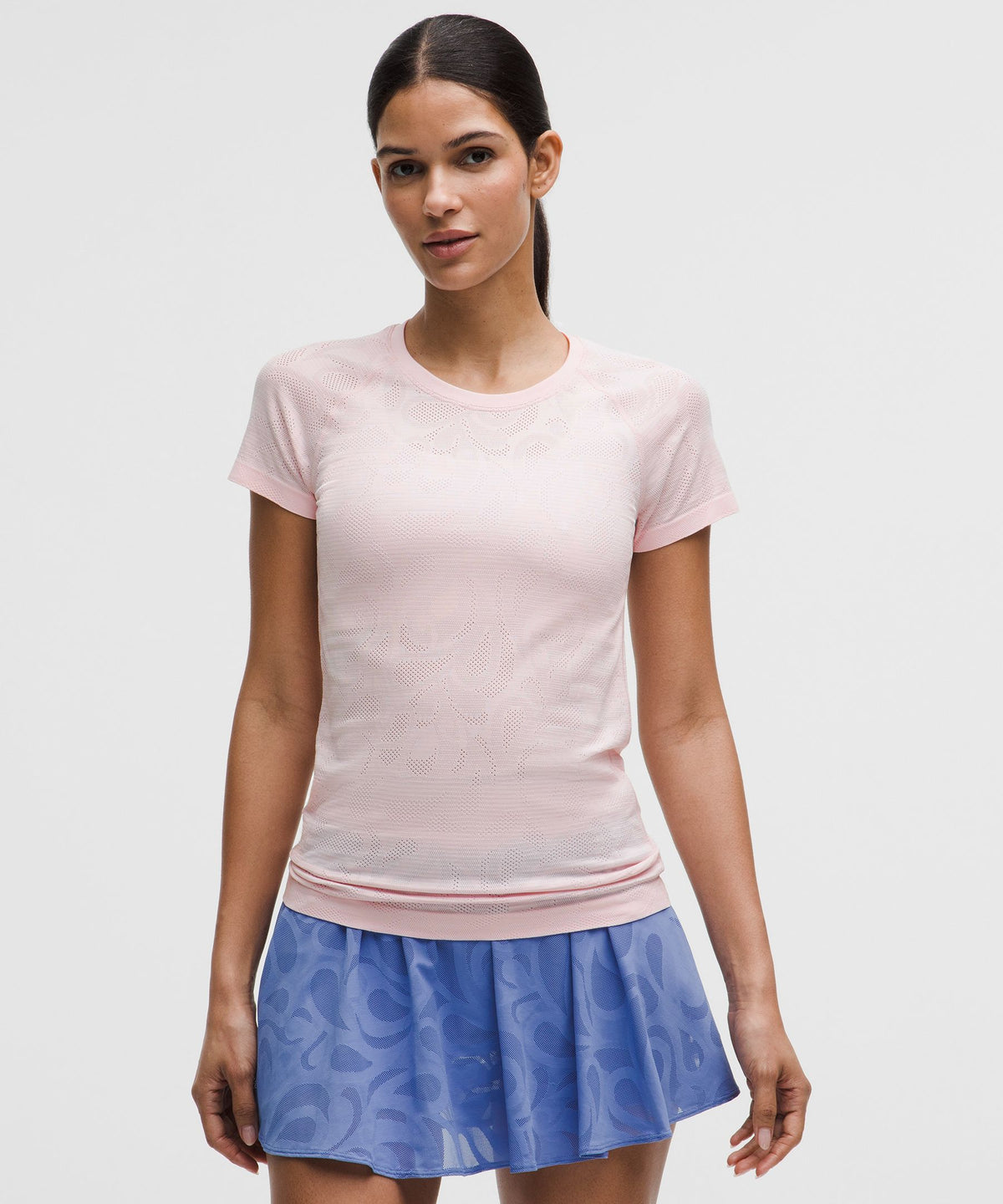 #color_perforated-paisley-pink-pearl