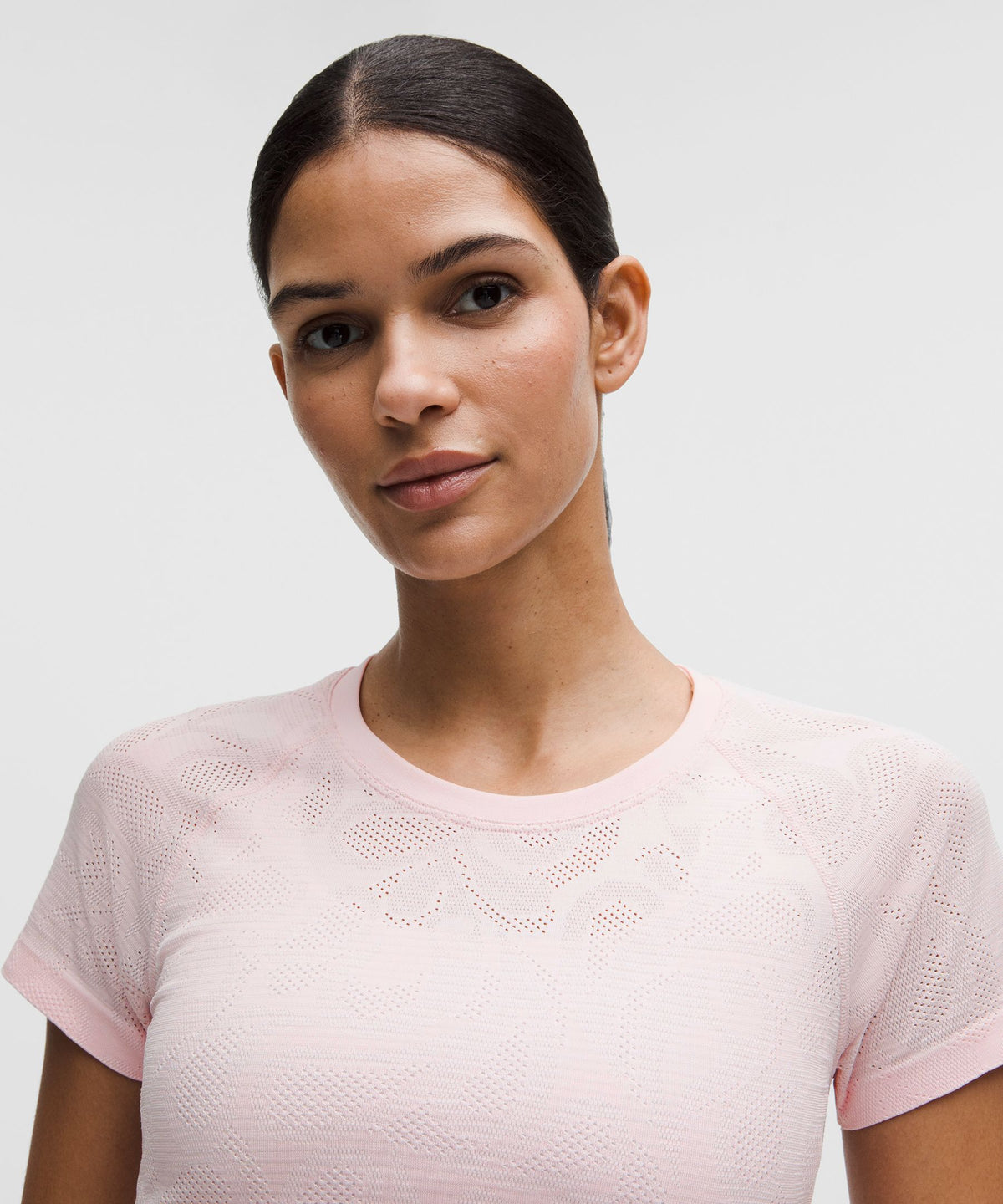 #color_perforated-paisley-pink-pearl