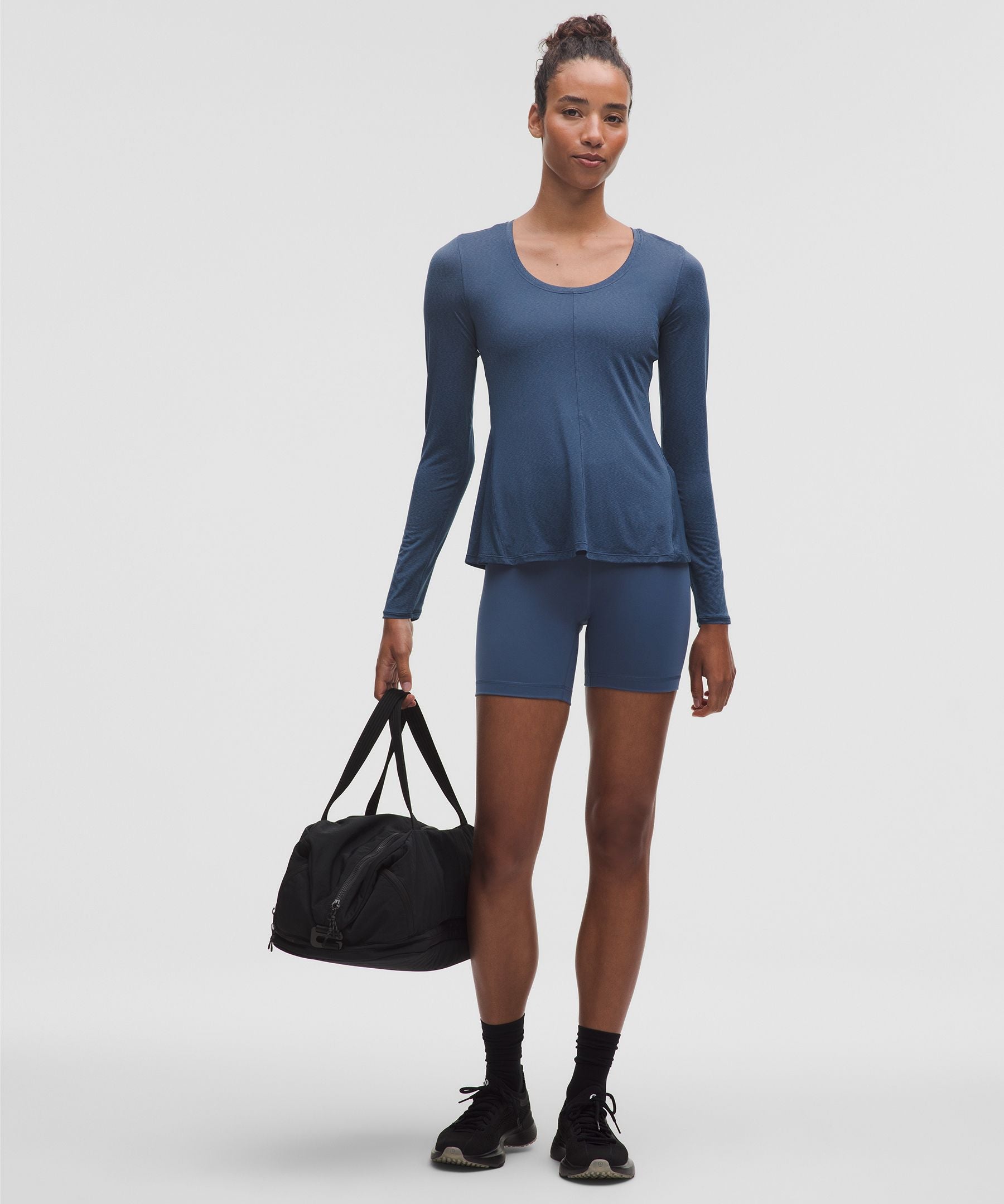 Lululemon Women's Lightweight Flowy Hem Long-Sleeve Shirt