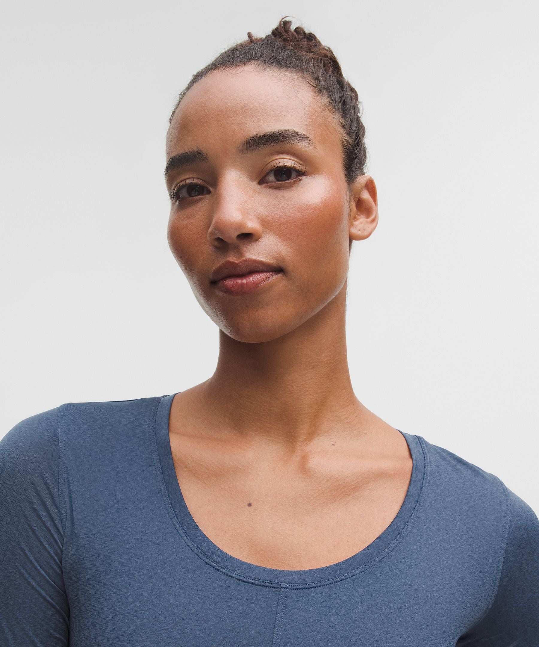 Lululemon Women's Lightweight Flowy Hem Long-Sleeve Shirt