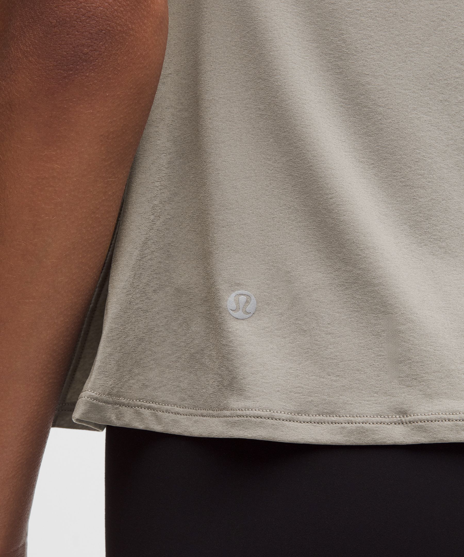 Lululemon Women's Lightweight Flowy Hem Short-Sleeve Shirt