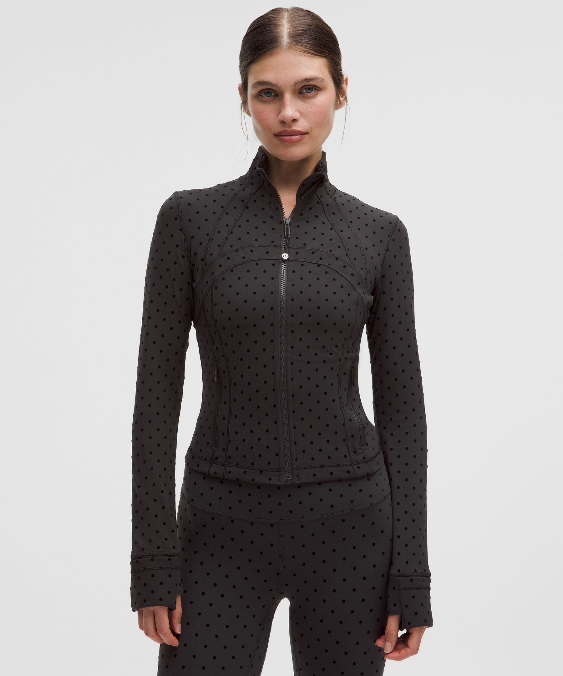 #color_polka-flock-black