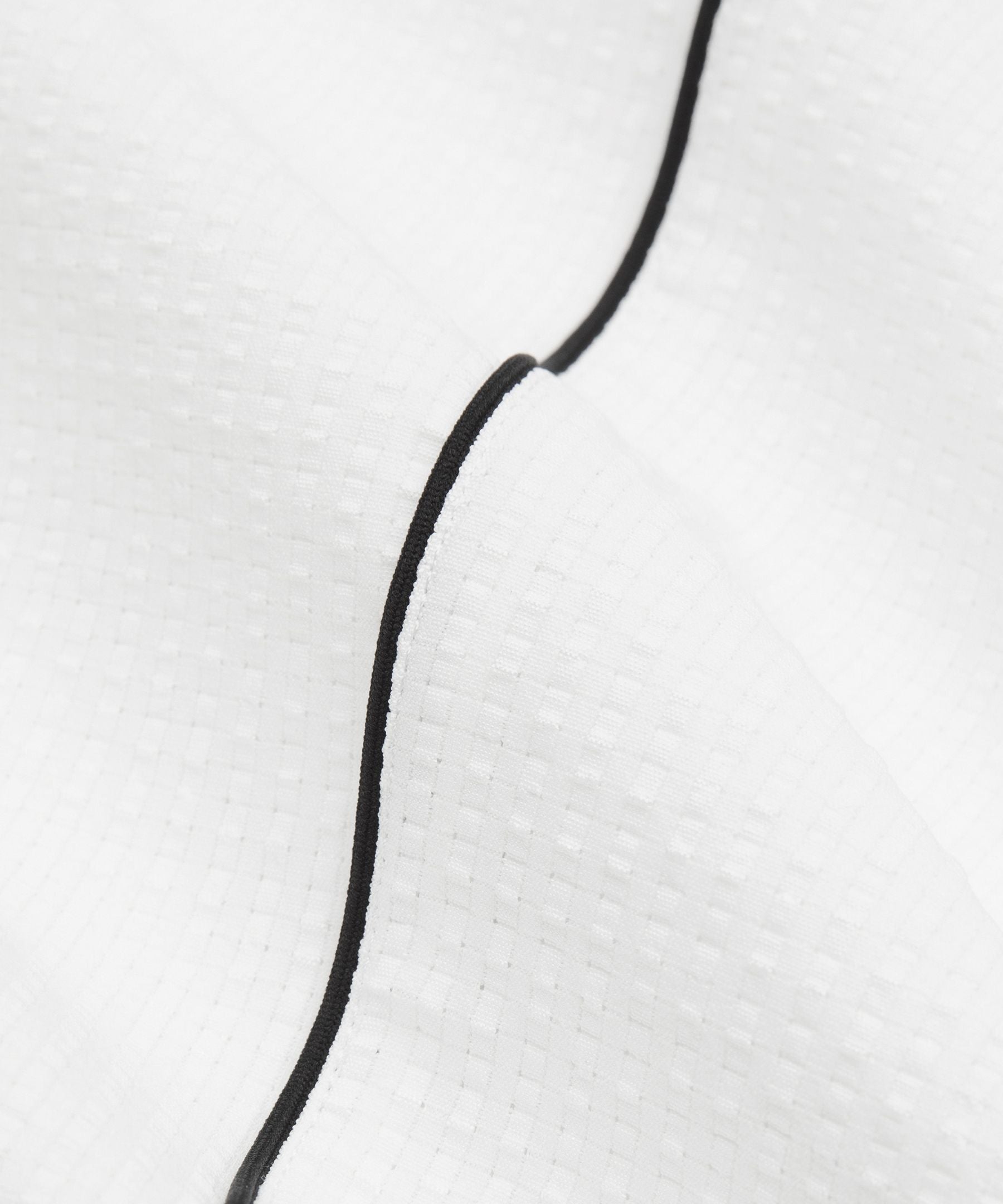 Lululemon Seersucker WovenAir Funnel-Neck Half Zip
