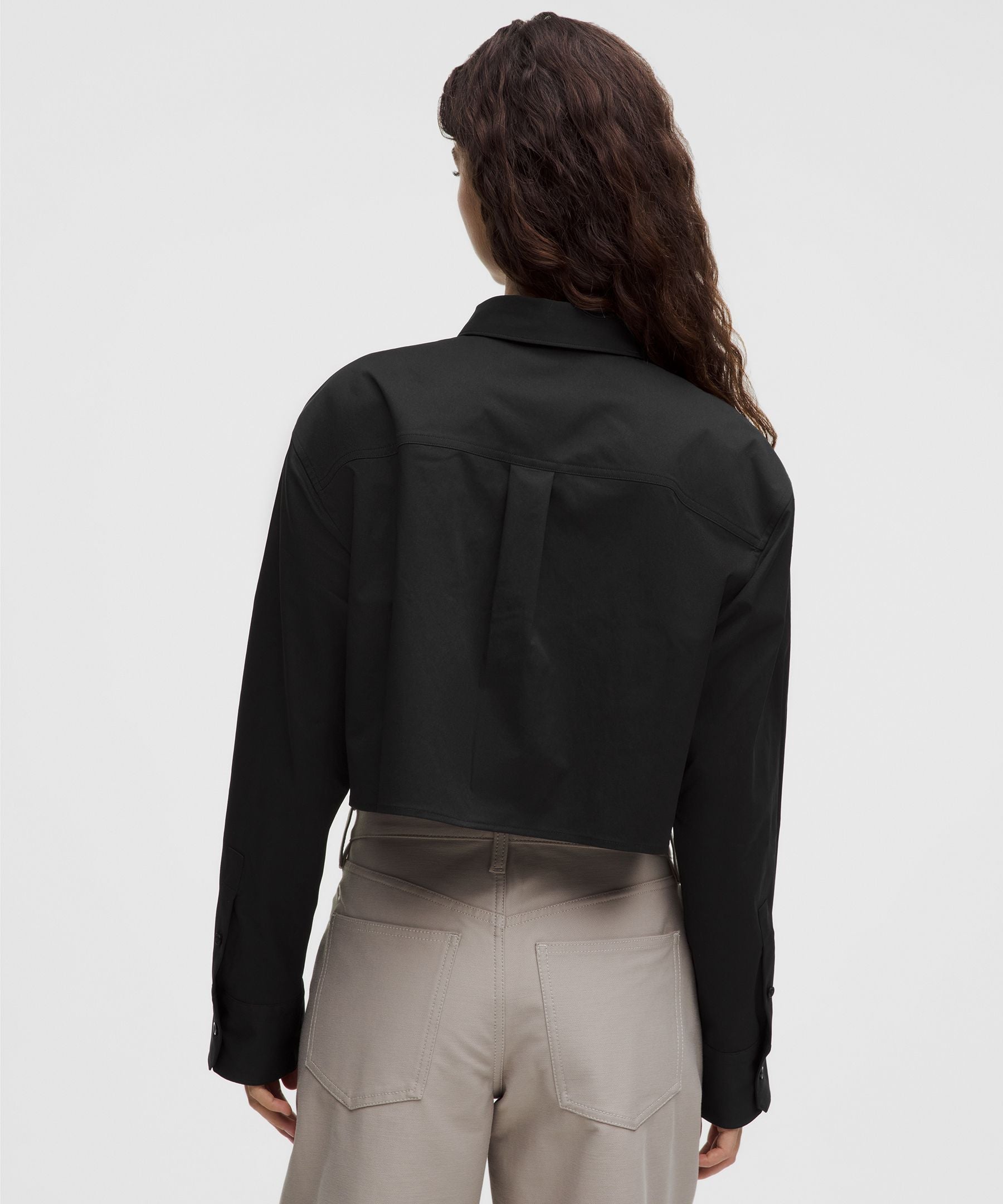 Lululemon Women's Woven Cropped Button-Up Long-Sleeve Shirt