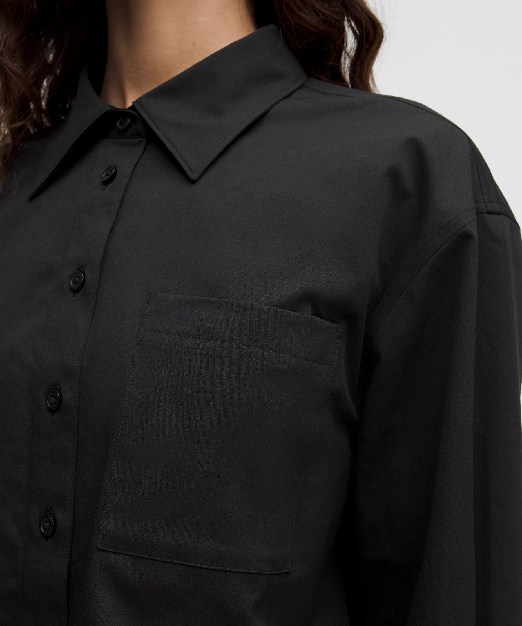 Lululemon Women's Woven Cropped Button-Up Long-Sleeve Shirt