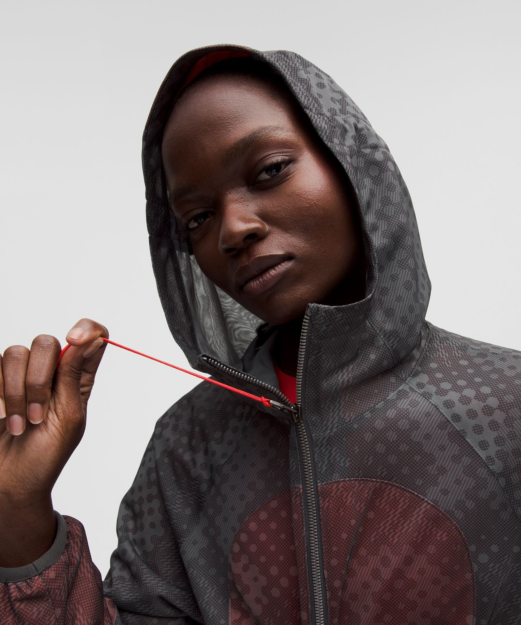 #color_from-afar-graphite-grey-asphalt-grey/love-red