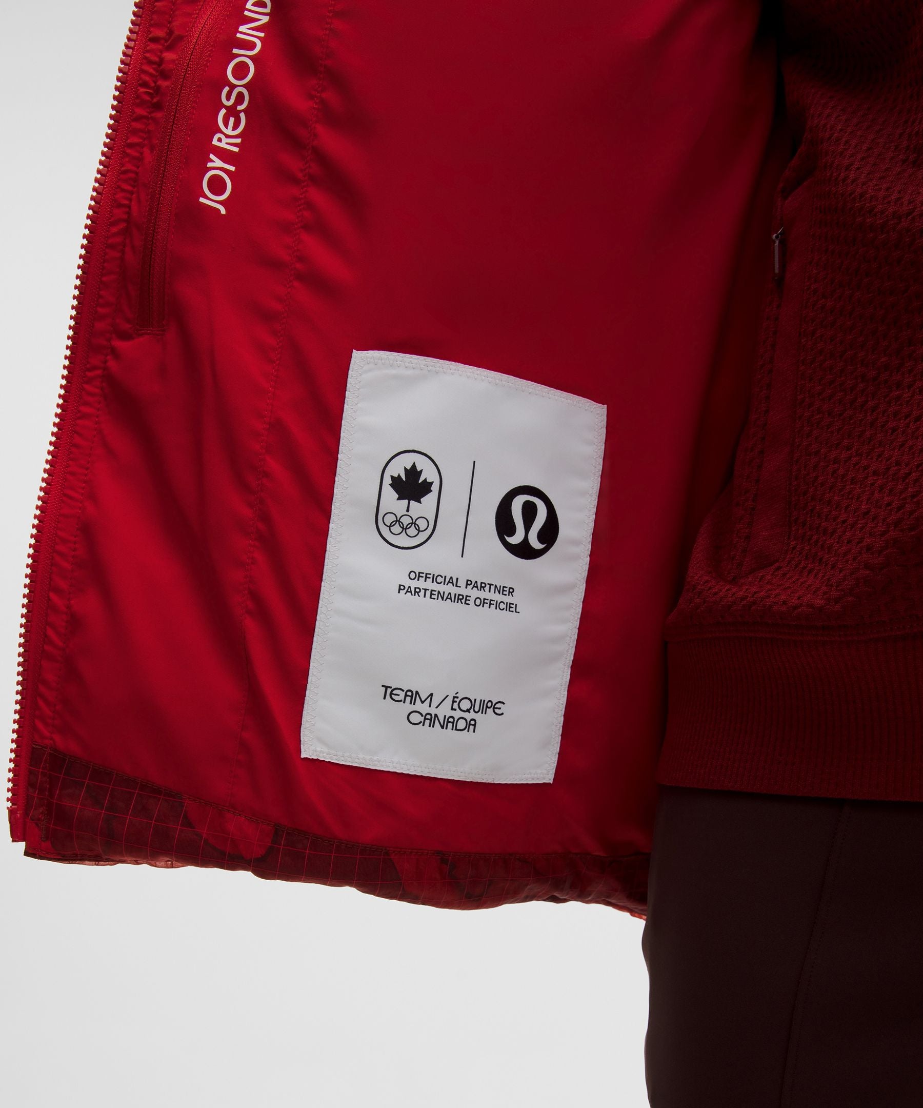 Lululemon Women's Team Canada Women's Wunder Puff Translucent 600-Down-Fill Jacket *COC Logo