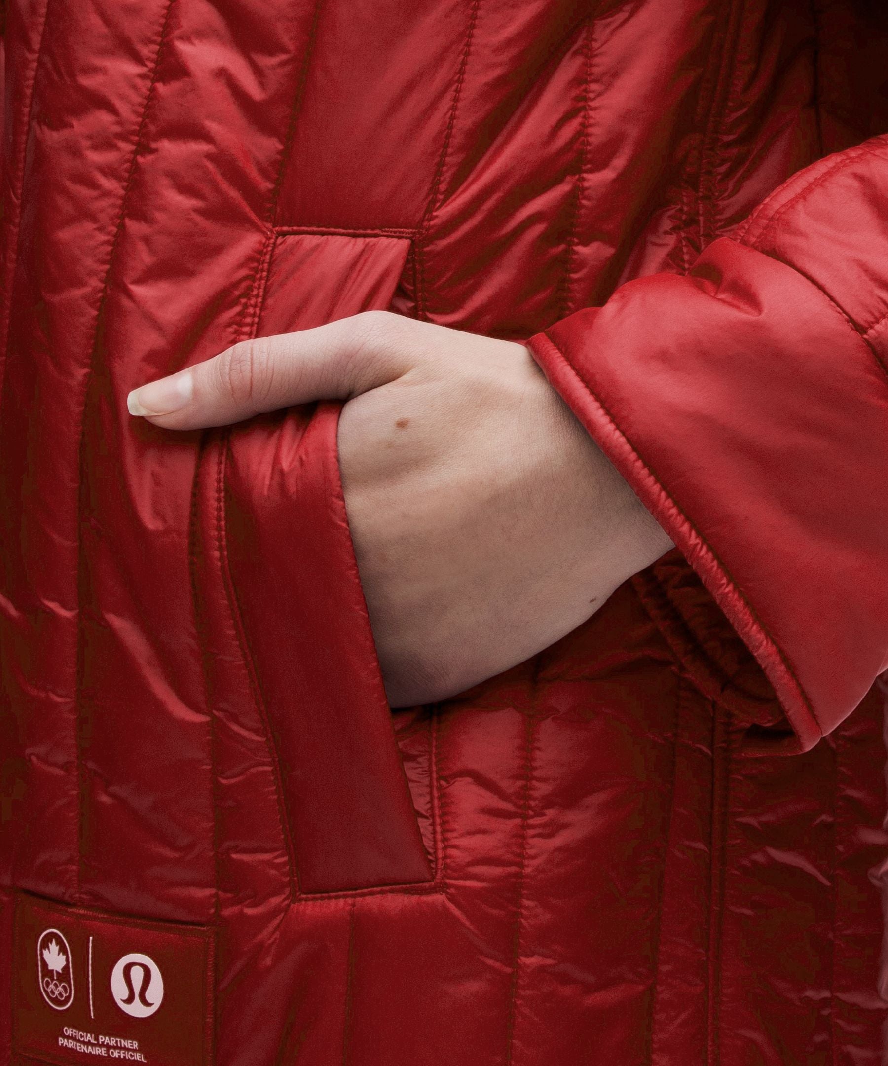 Lululemon Women's Team Canada Women's Nylon Taffeta Insulated Shacket *COC Logo