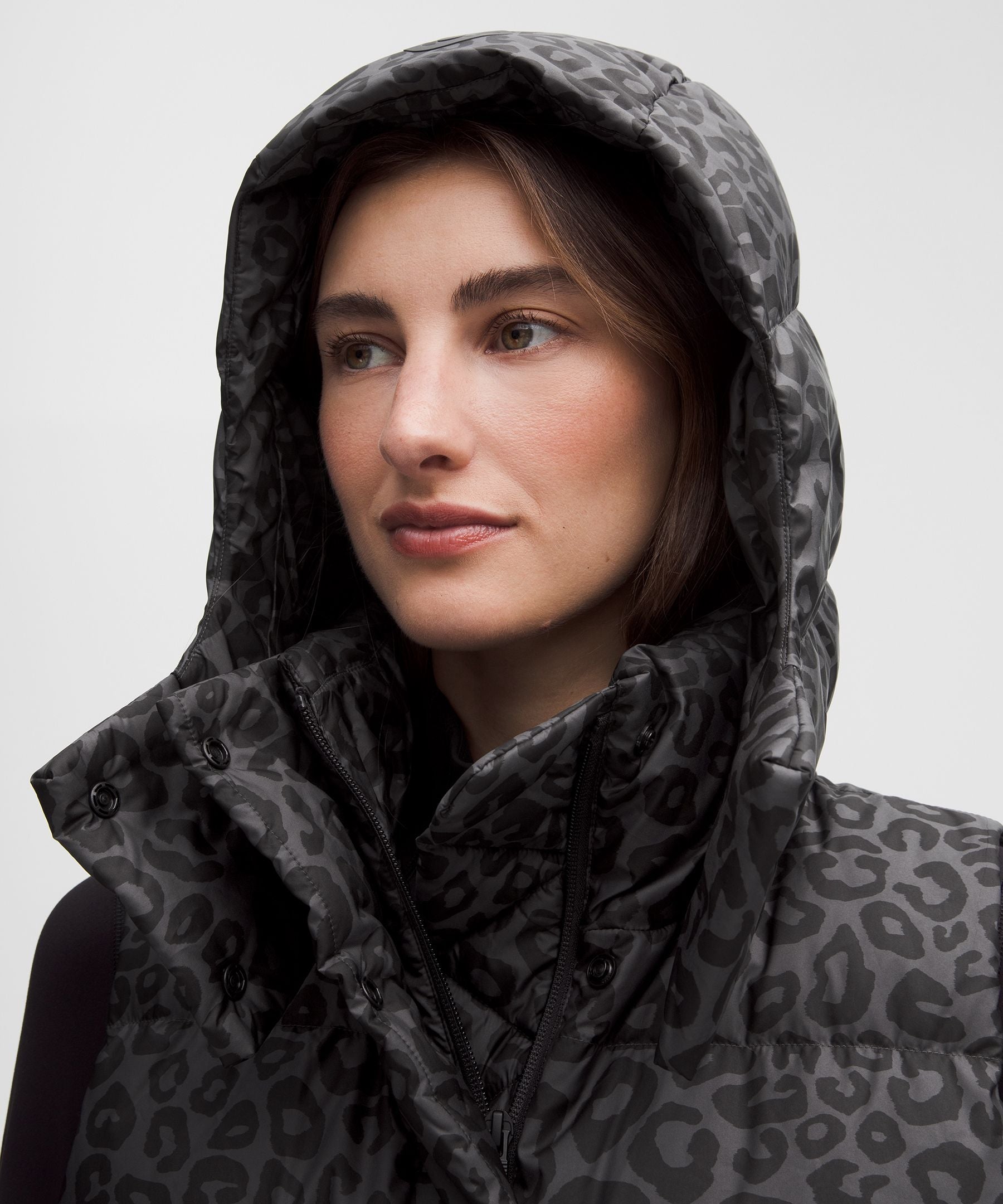 #color_leopardo-shift-graphite-grey-multi