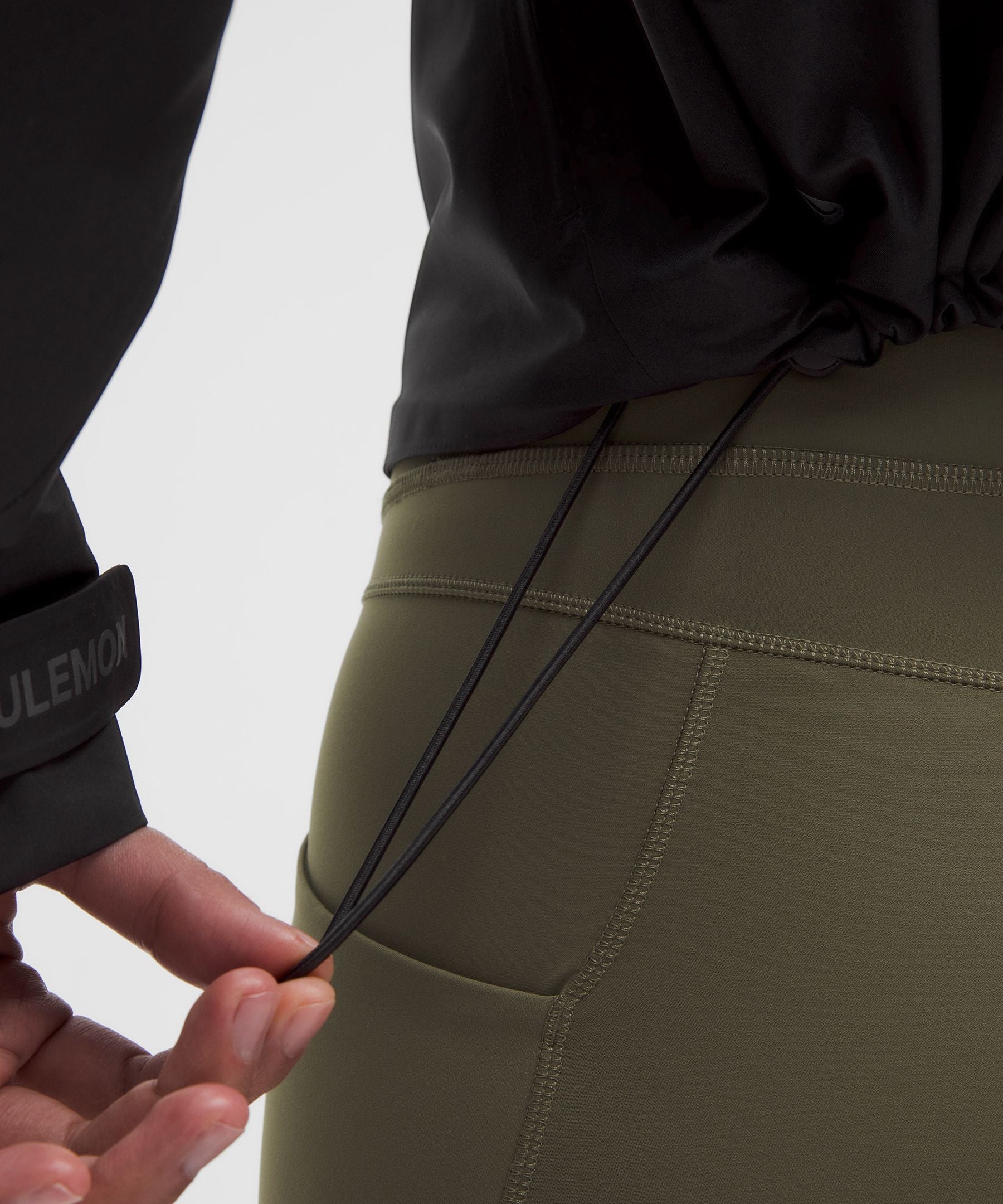 Lululemon Women's Rain Chaser Jacket