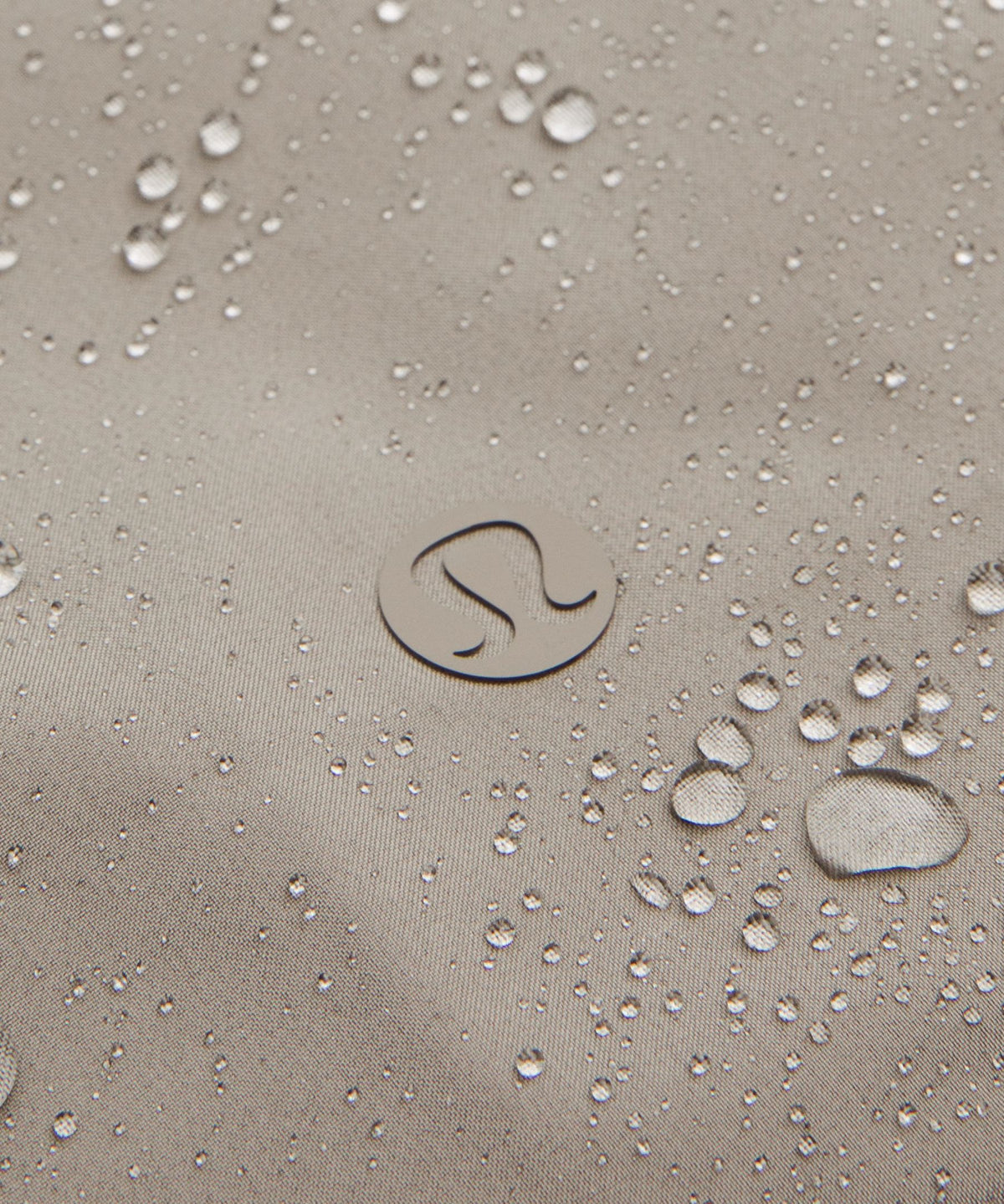Lululemon Women's Rain Rebel Jacket
