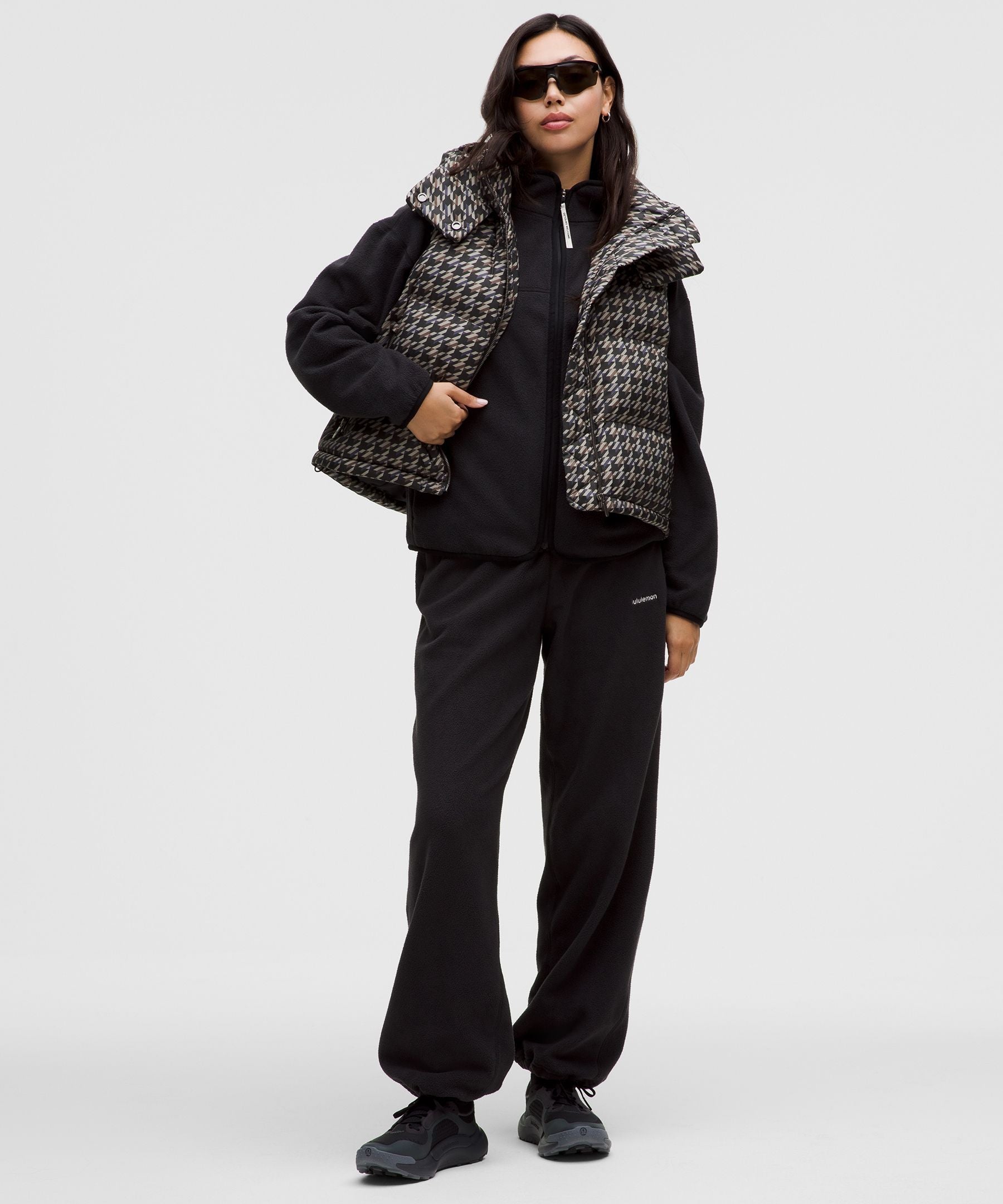 #color_horizon-houndstooth-brown-multi