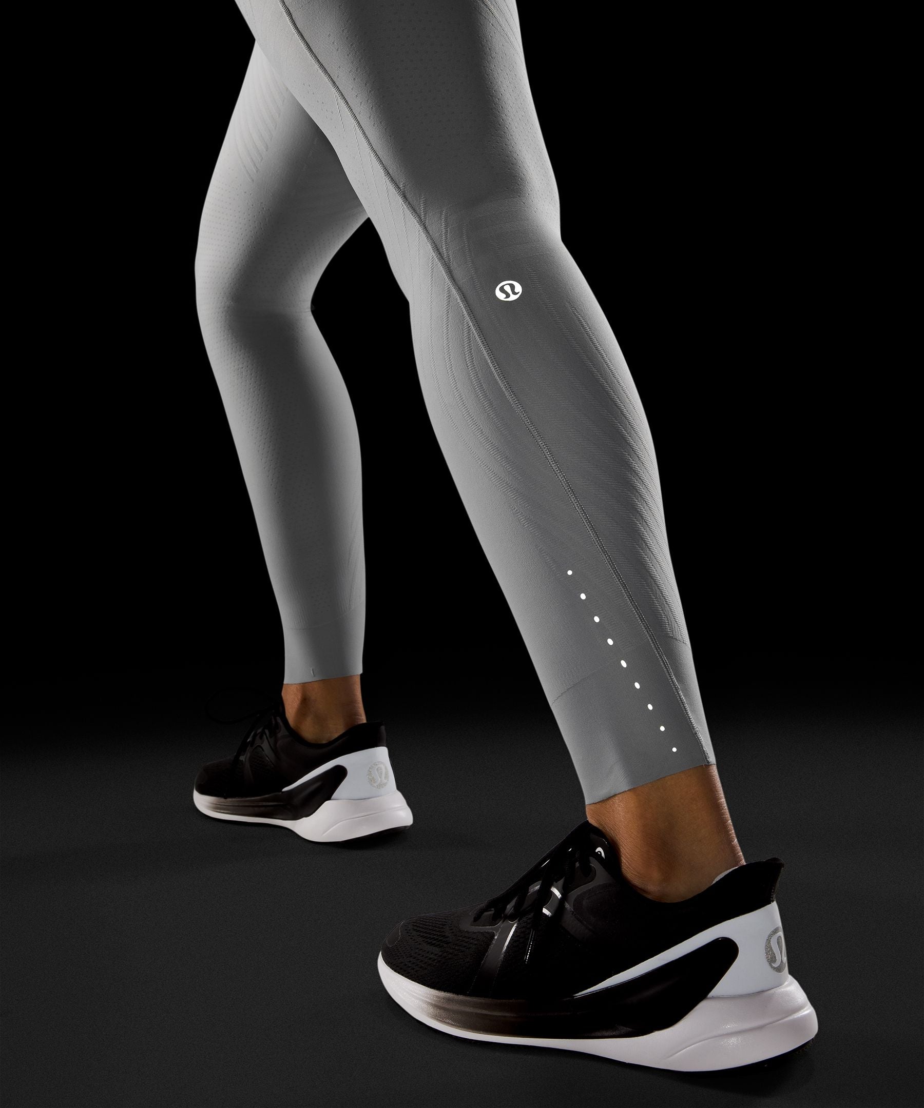 Lululemon Women's SenseKnit Running High-Rise Tight 28"