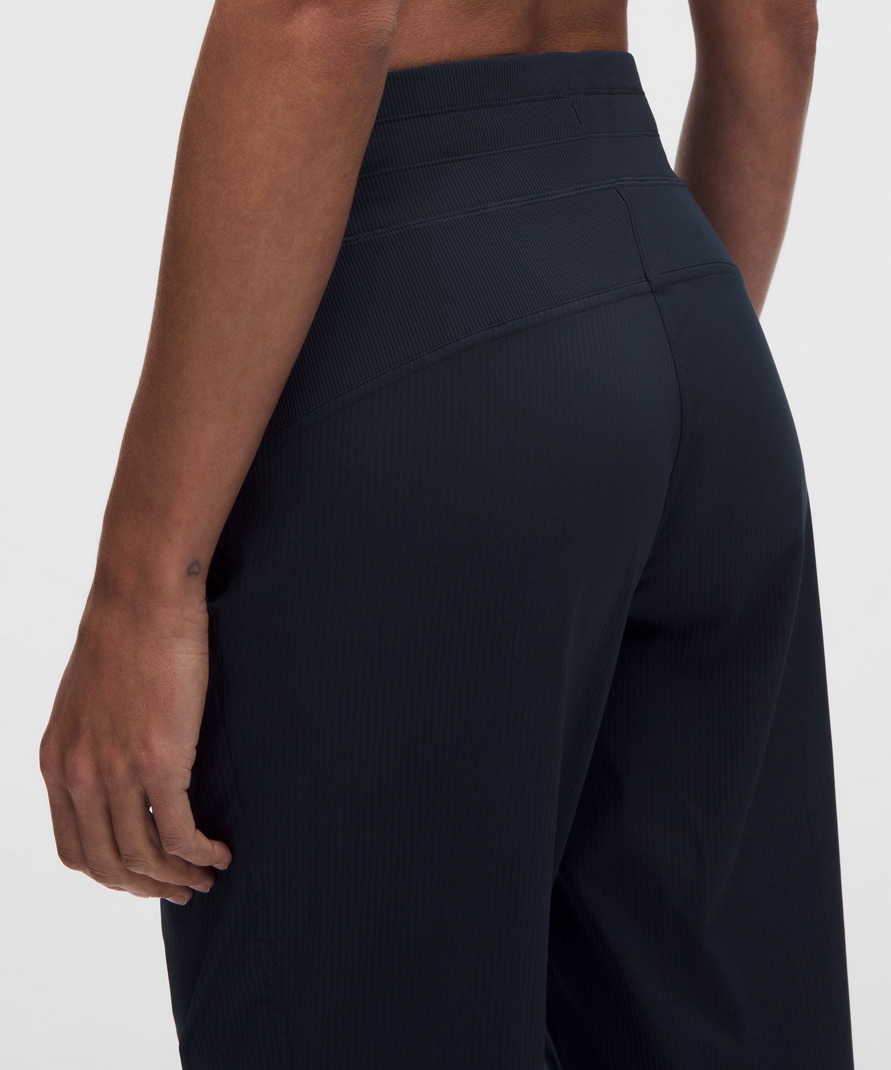 Lululemon Women's Dance Studio Mid-Rise Jogger 7/8 Length
