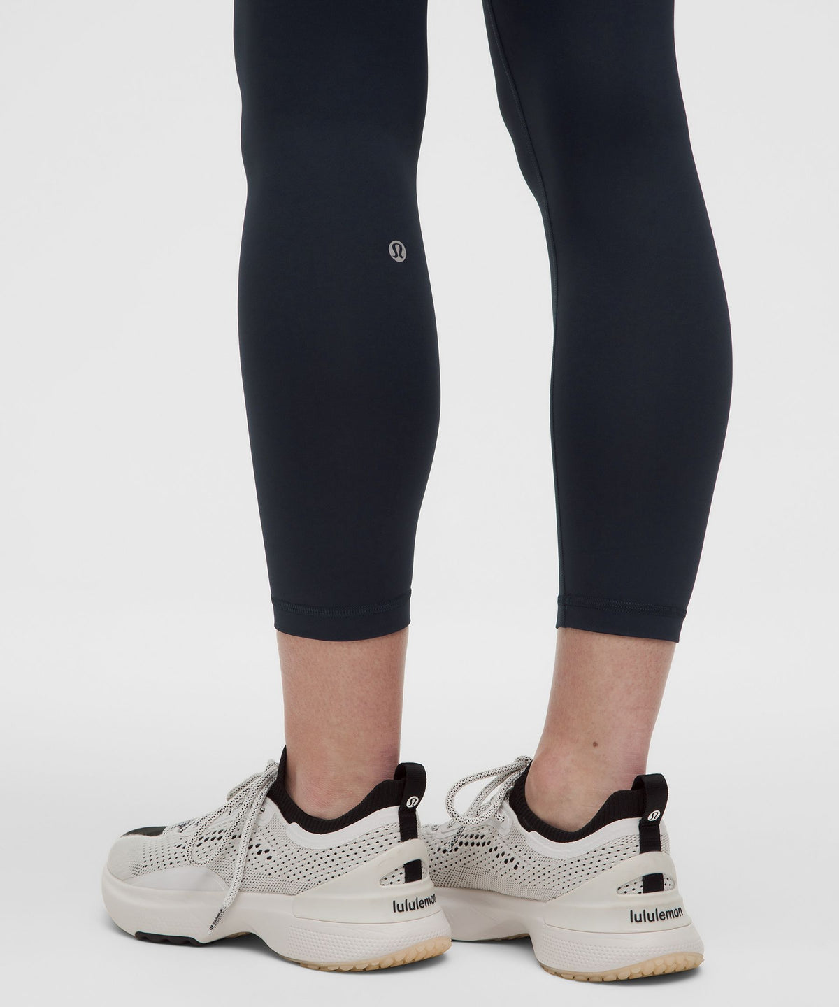 Lululemon Women's Wunder Train High-Rise Tight with Pockets 25"